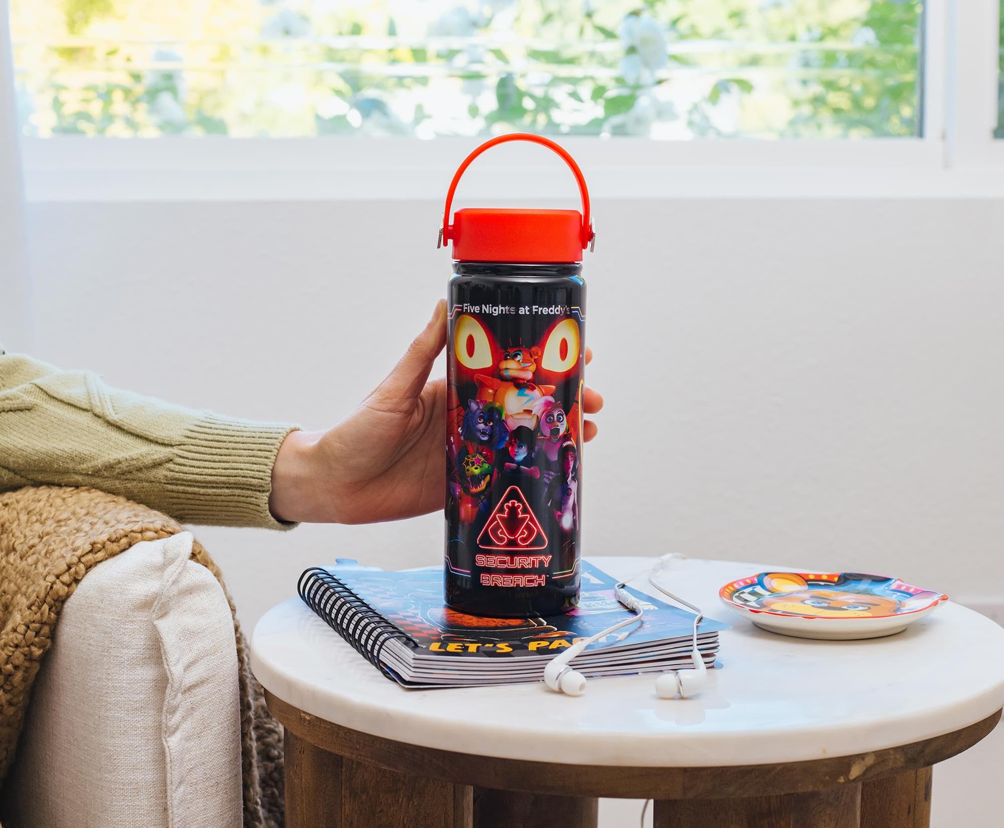 Foto 3 pulgar | Botella De Agua Silver Buffalo Five Nights At Freddy's 590 Ml - Venta Internacional.