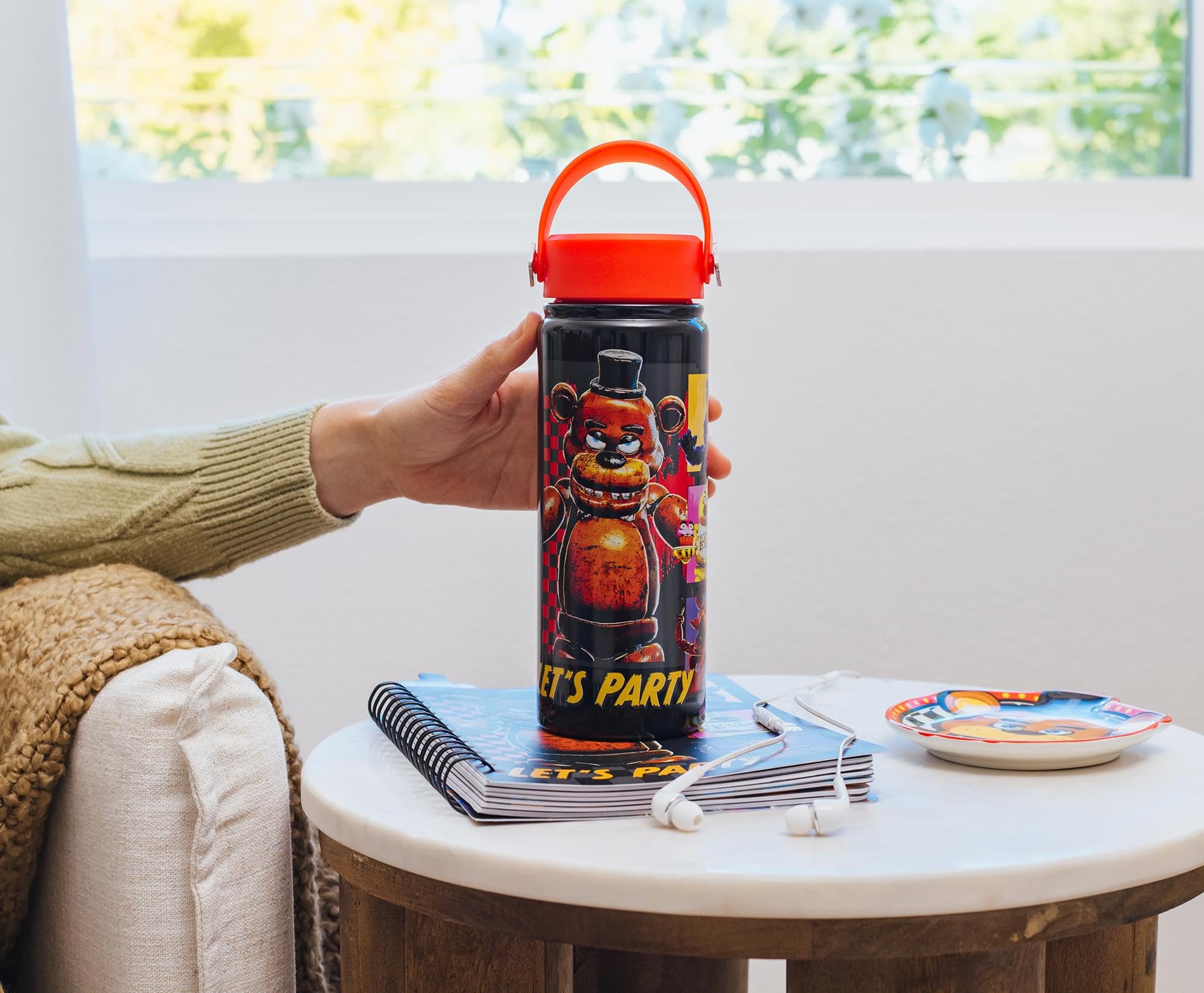 Foto 3 pulgar | Botella De Agua Silver Buffalo Five Nights At Freddy's De 600 Ml - Venta Internacional.