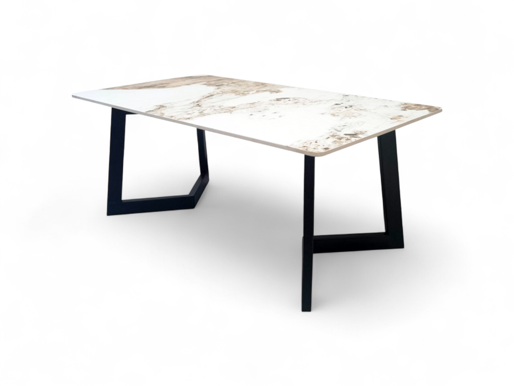 Mesa De Centro Con Tapa Tipo Mármol Y Patas Geométricas Negras – Bossa Sofia