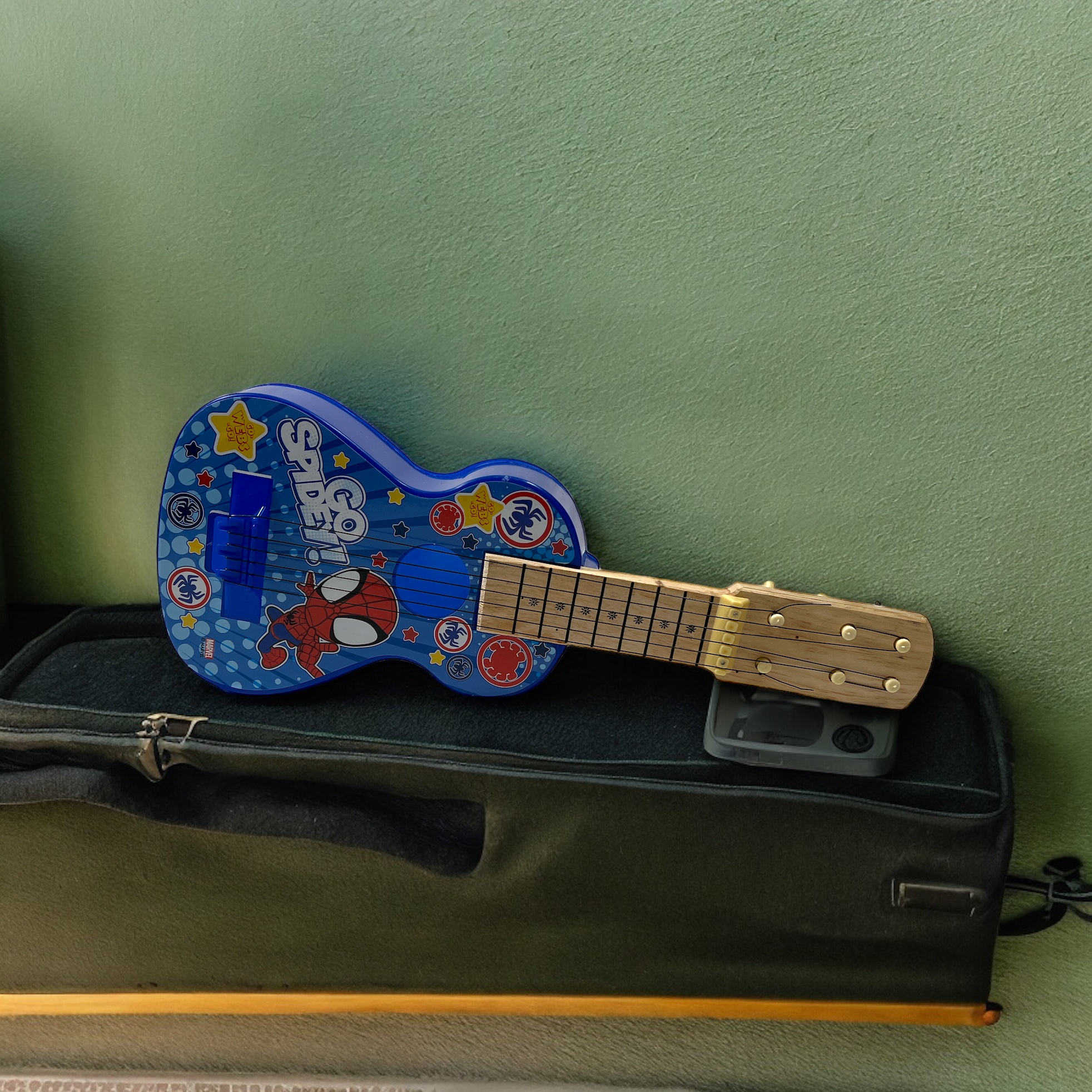 Foto 4 pulgar | Guitarra Infantil De Juguete Niño Spidey Marvel