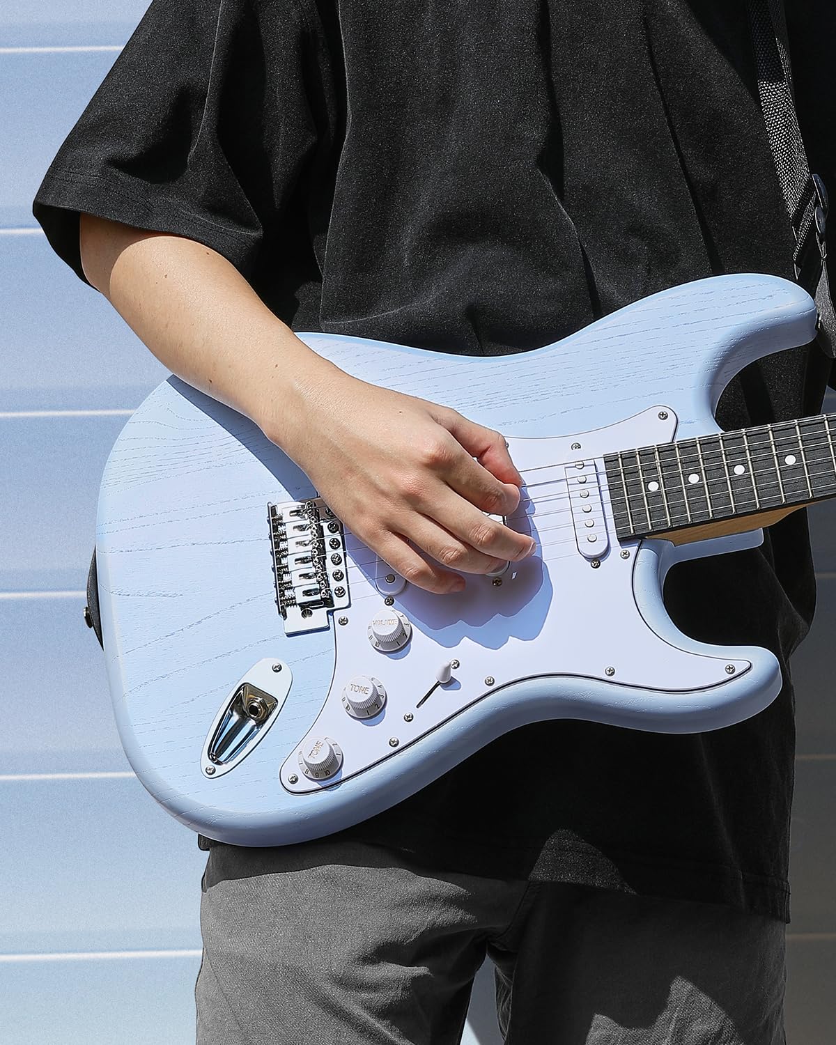 Foto 7 | Guitarra Eléctrica Donner Dst-80 99 Cm Con Amplificador Y Accesorios - Venta Internacional.