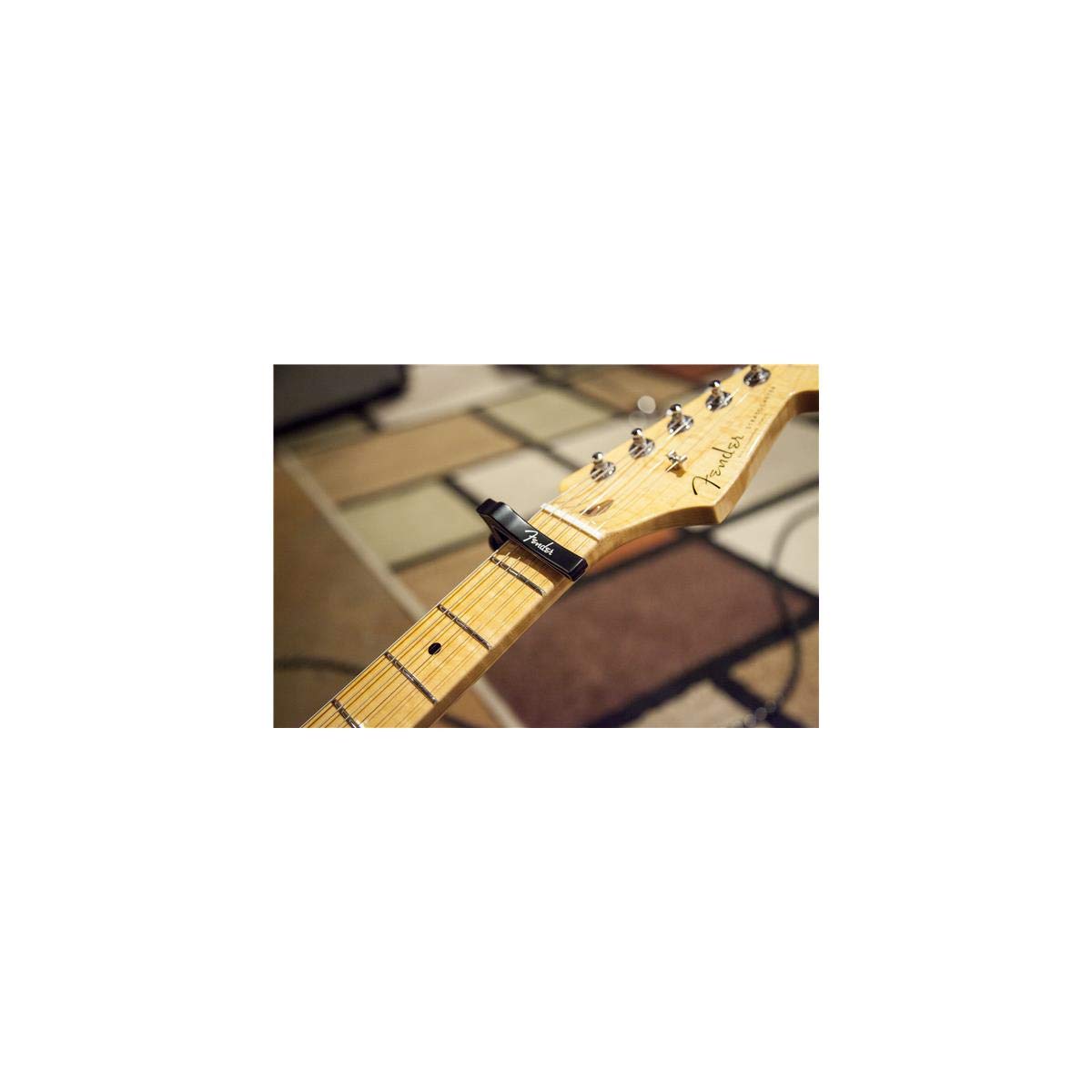 Foto 4 pulgar | Capo Fender Dragon Para Guitarra Eléctrica De 6 Cuerdas  Color Negro - Venta Internacional.