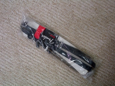 Foto 3 | Correa De Guitarra Fender Standard Vintage De Cuero Negro - Venta Internacional.