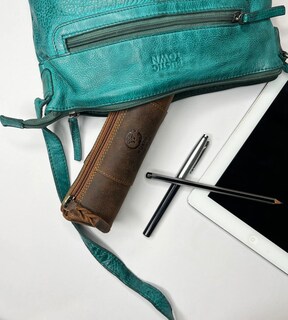 Foto 2 | Estuche Para Lápices Rustic Town De Piel De Plena Flor, Color Marrón - Venta Internacional.