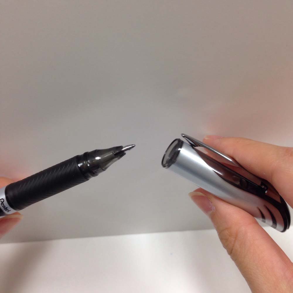Foto 4 | Bolígrafo Pentel Bl57-a Energel  Tinta Negra  0 7 Mm  10 Unidades - Venta Internacional.