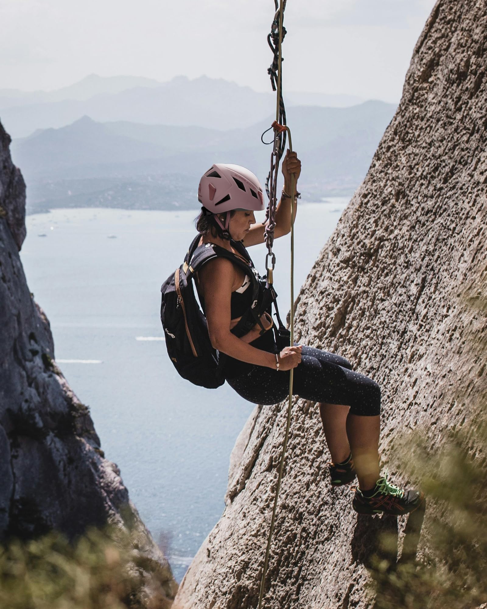 Foto 7 pulgar | Casco De Escalada Outdoormaster Rock Para Adultos, Ajustable, 290 G - Venta Internacional.