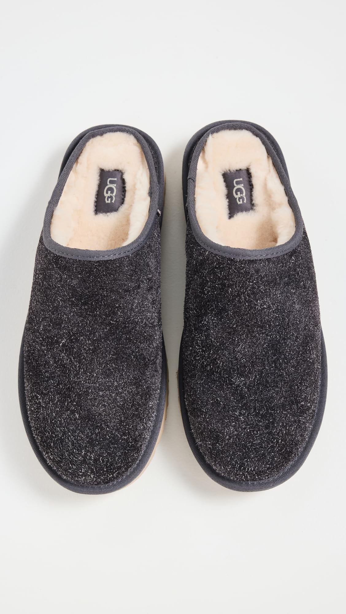 Foto 5 pulgar | Zapatilla Ugg Clásica Sin Cordones Para Hombre, Gamuza Peluda, Gris Oscuro, 8 - Venta Internacional.