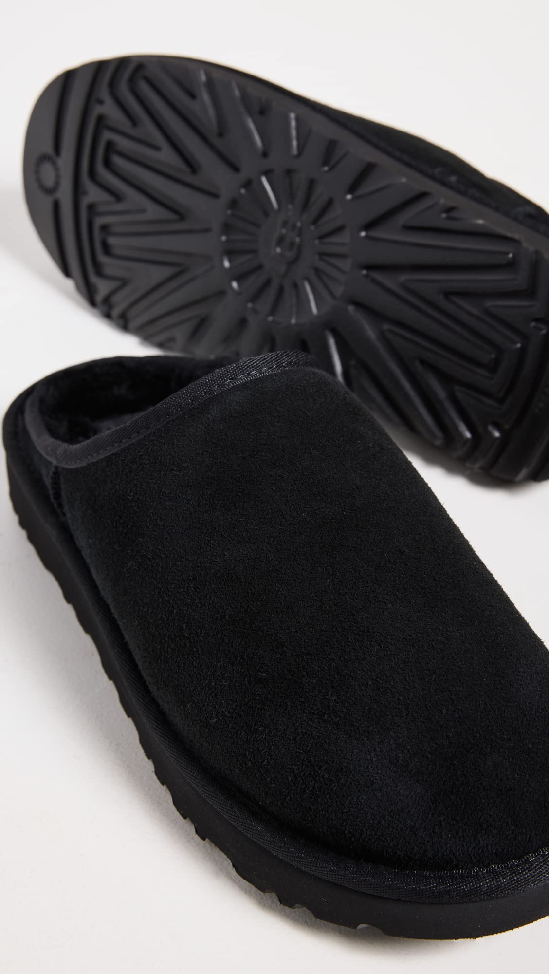 Foto 4 pulgar | Boot Ugg Classic Slip-on Black Suede Para Hombre - Venta Internacional.