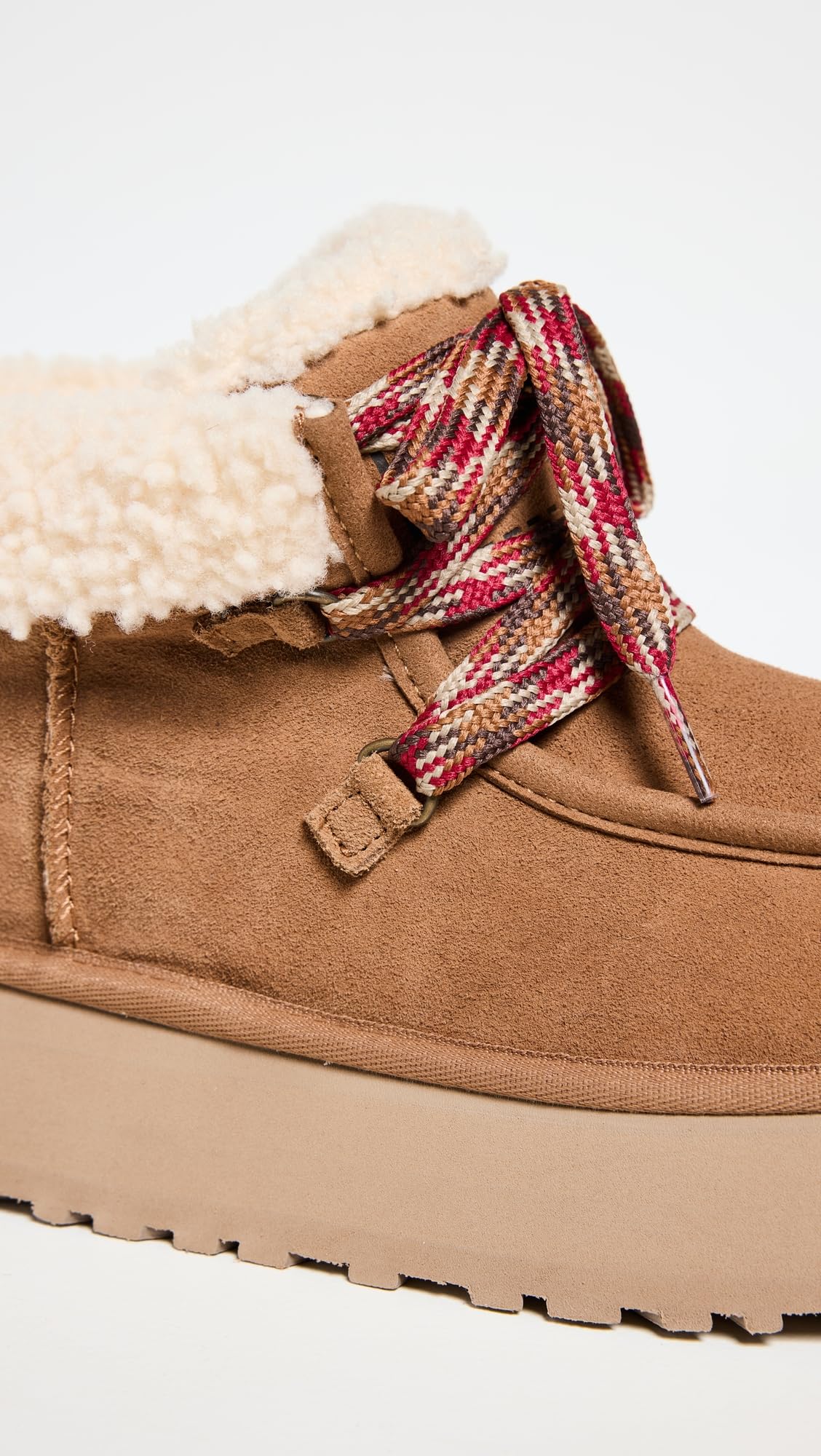 Foto 4 | Brazalete Funkarra Cabin Slipper Ugg Para Mujer, Color Castaño, Talla 10 - Venta Internacional.