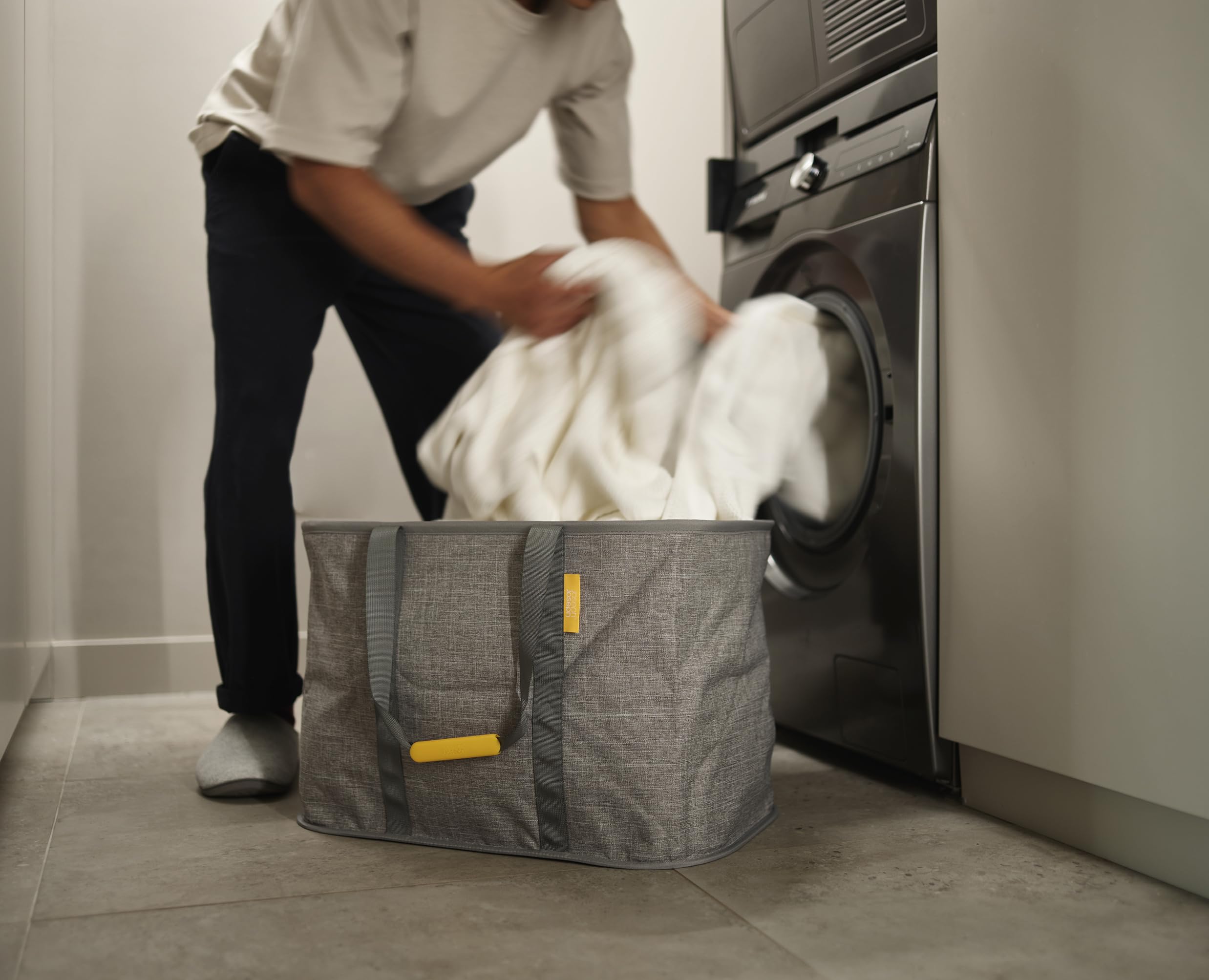 Foto 3 | Cesto De Ropa Joseph Joseph Hold-all Max 55l Gris - Venta Internacional.