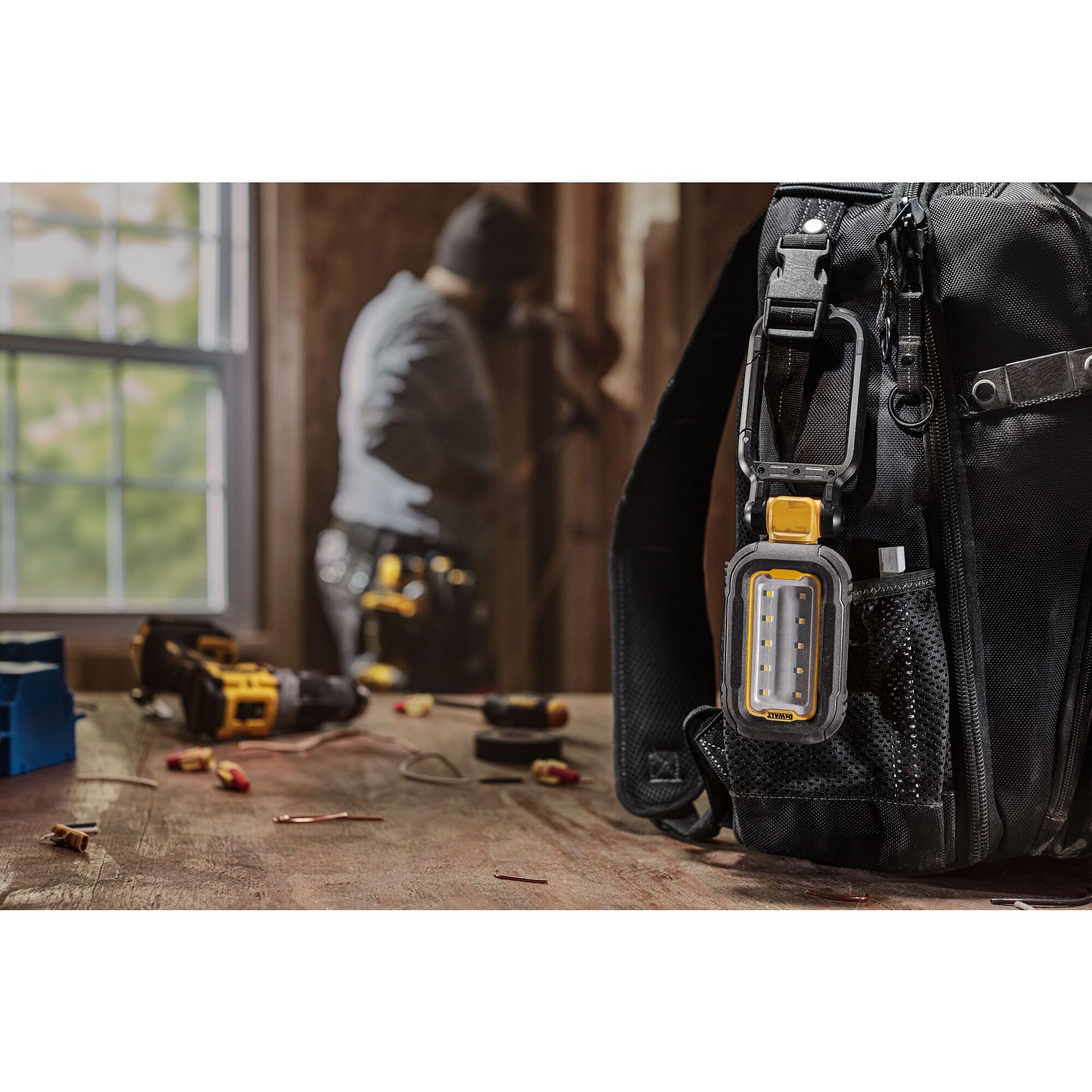 Foto 2 | Lámpara de Trabajo DeWalt DCL182 Led de 1000 Lúmenes Recargable con USB-C - Venta Internacional