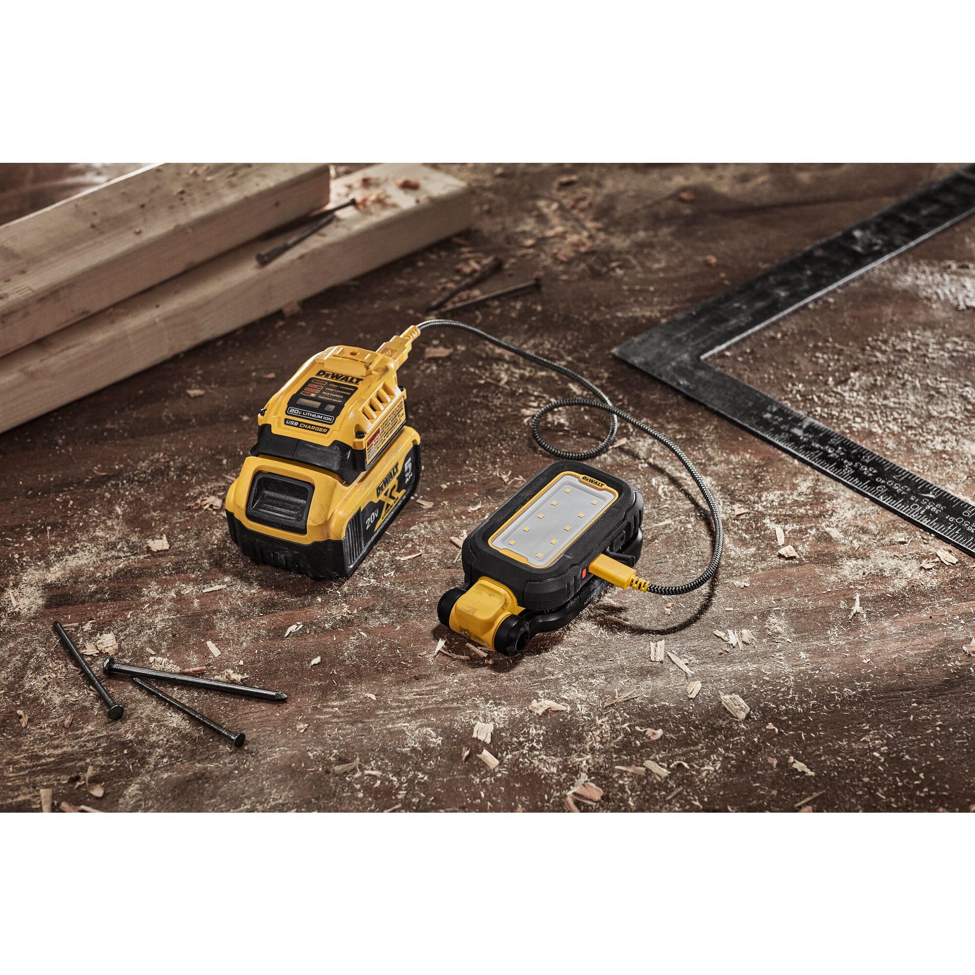 Foto 3 | Lámpara de Trabajo DeWalt DCL182 Led de 1000 Lúmenes Recargable con USB-C - Venta Internacional