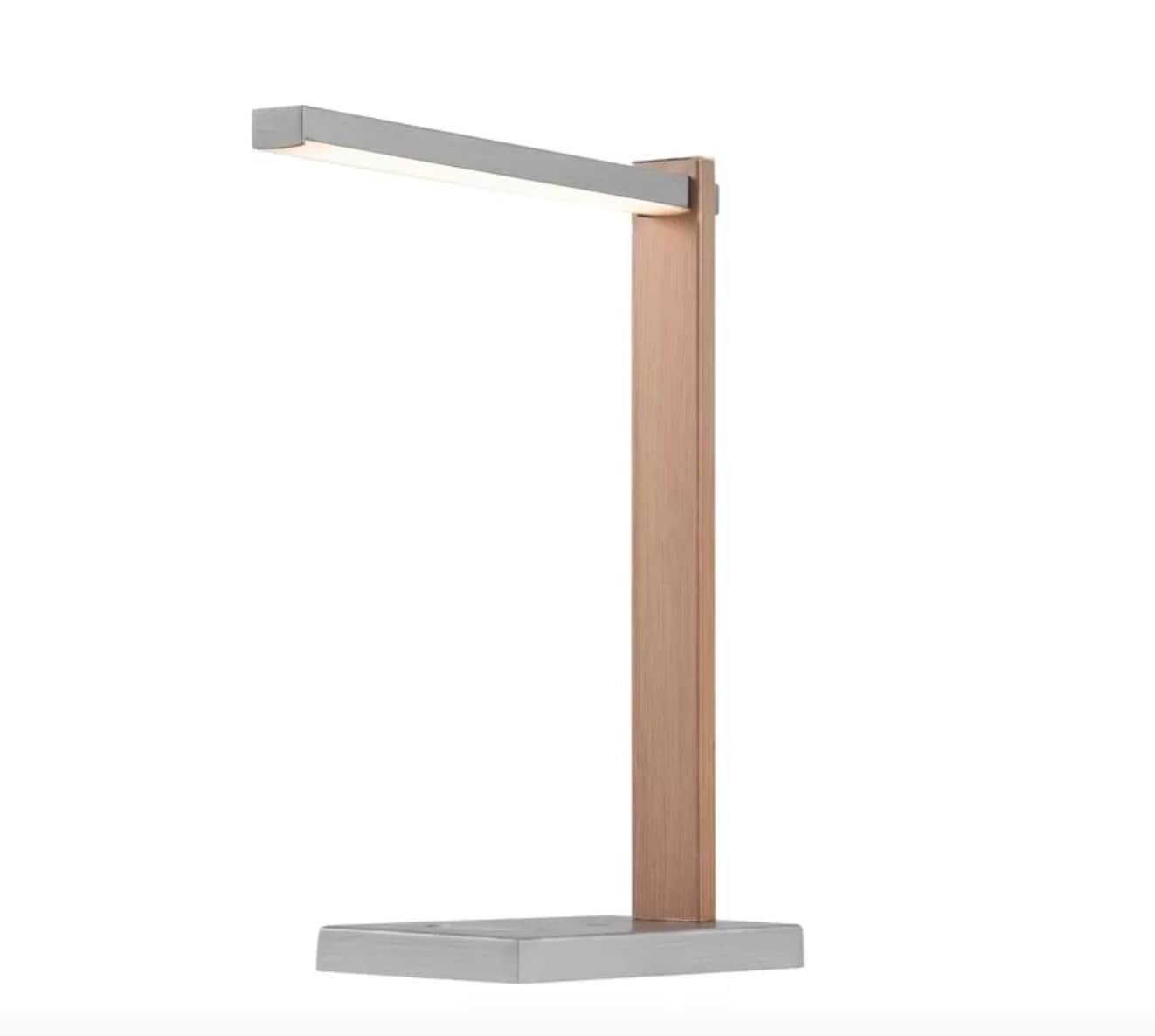 Lámpara Led Touch de Escritorio Red Velvet Plateada $397
