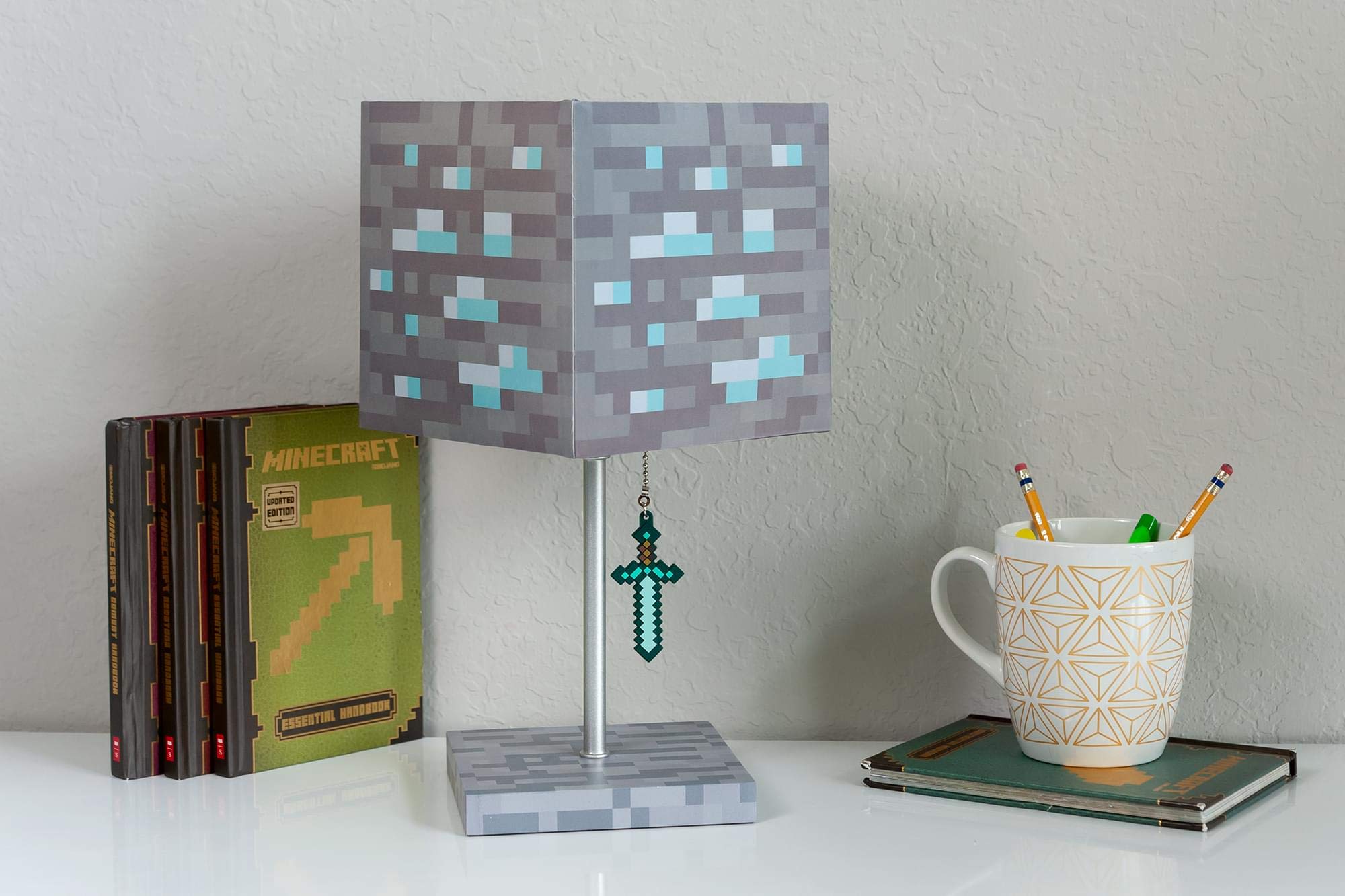 Foto 6 pulgar | Lámpara De Escritorio Minecraft Diamond Ore Block Led Con Diamond Sword - Venta Internacional.