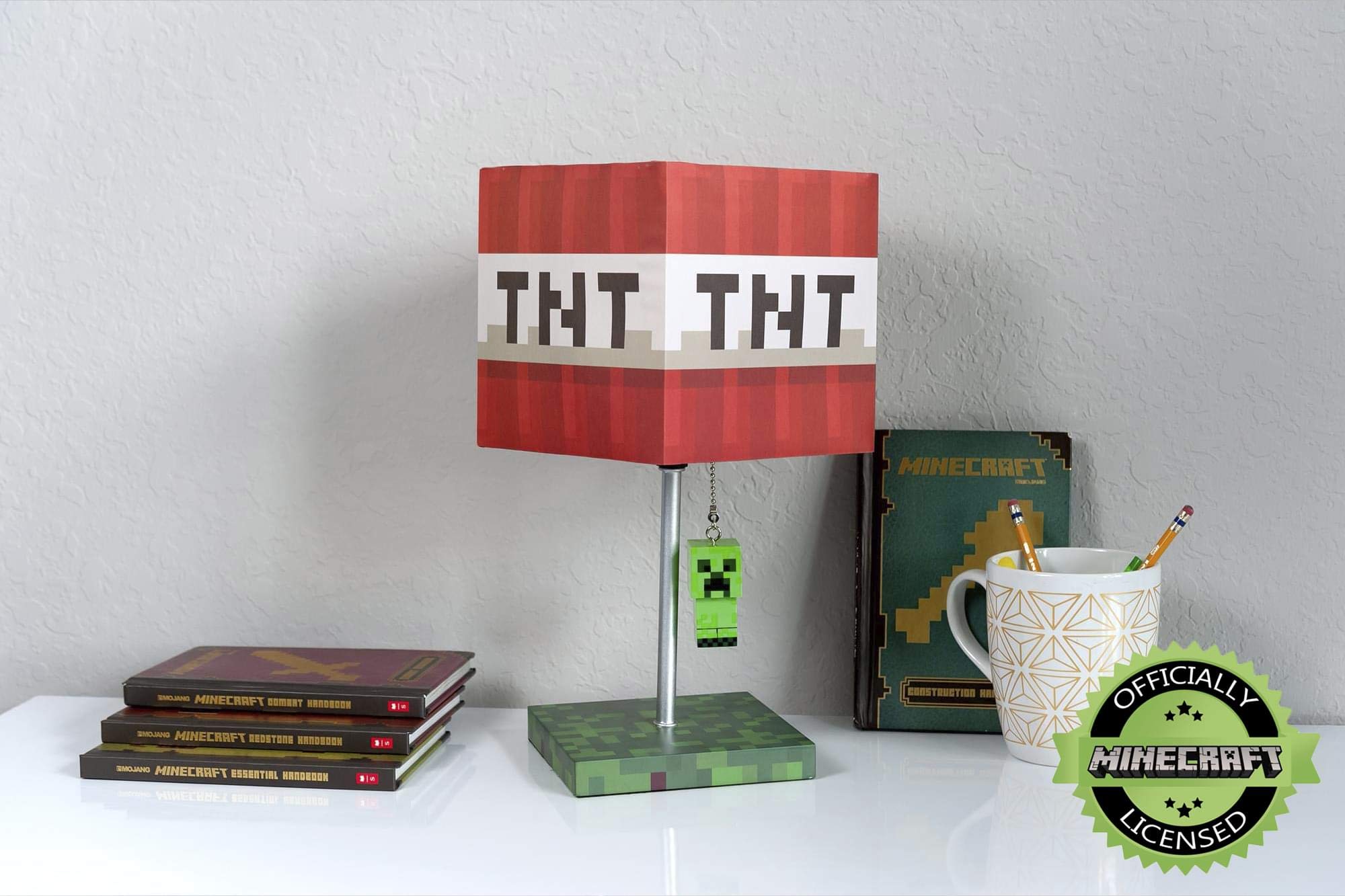 Foto 7 | Lámpara De Escritorio Minecraft Tnt Block De 35 Cm Con Led 3d Creeper Puller - Venta Internacional.