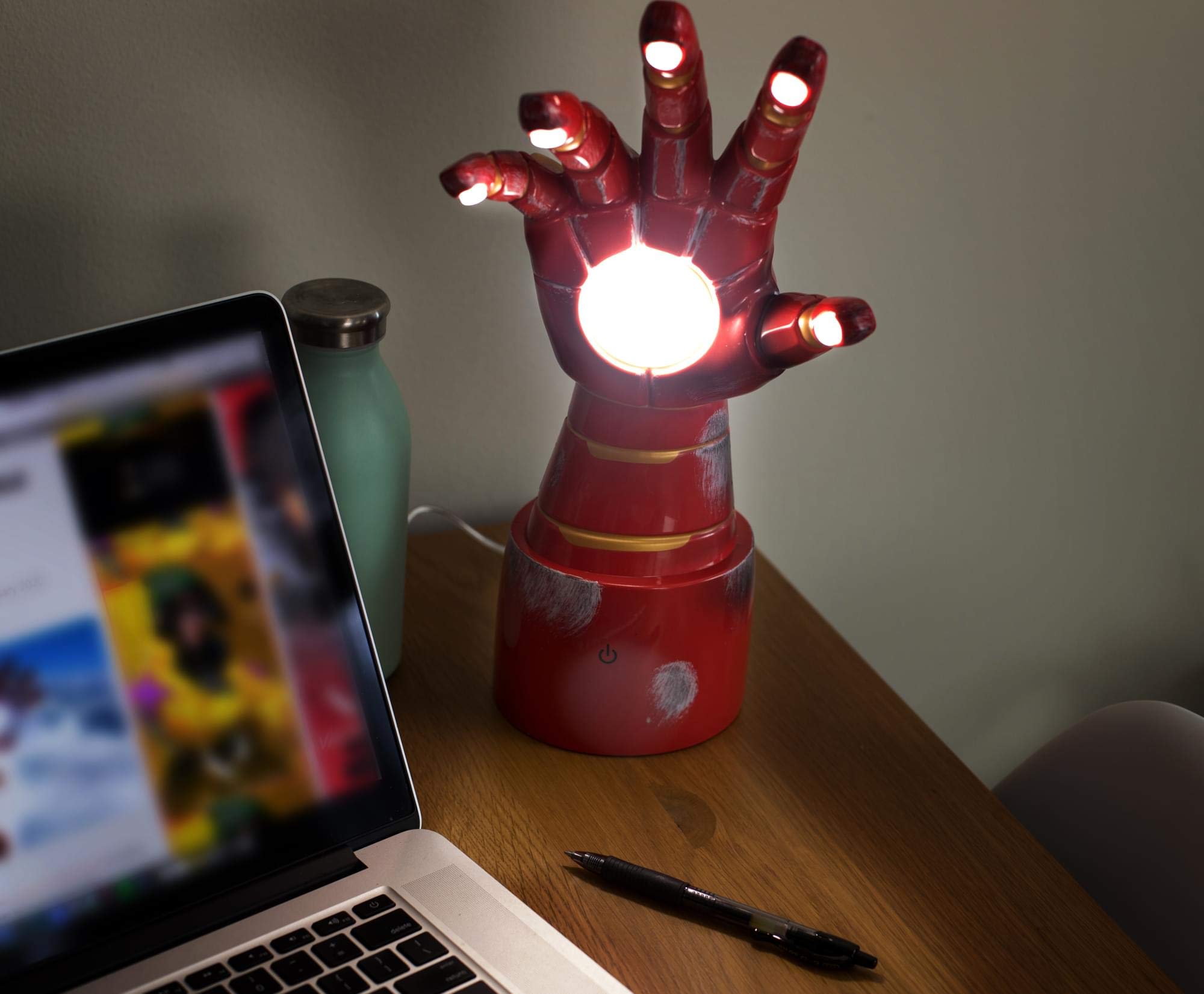 Foto 8 pulgar | Lámpara De Escritorio Marvel Iron Man Gauntlet Led  Luz Ambiental  35 Cm - Venta Internacional.