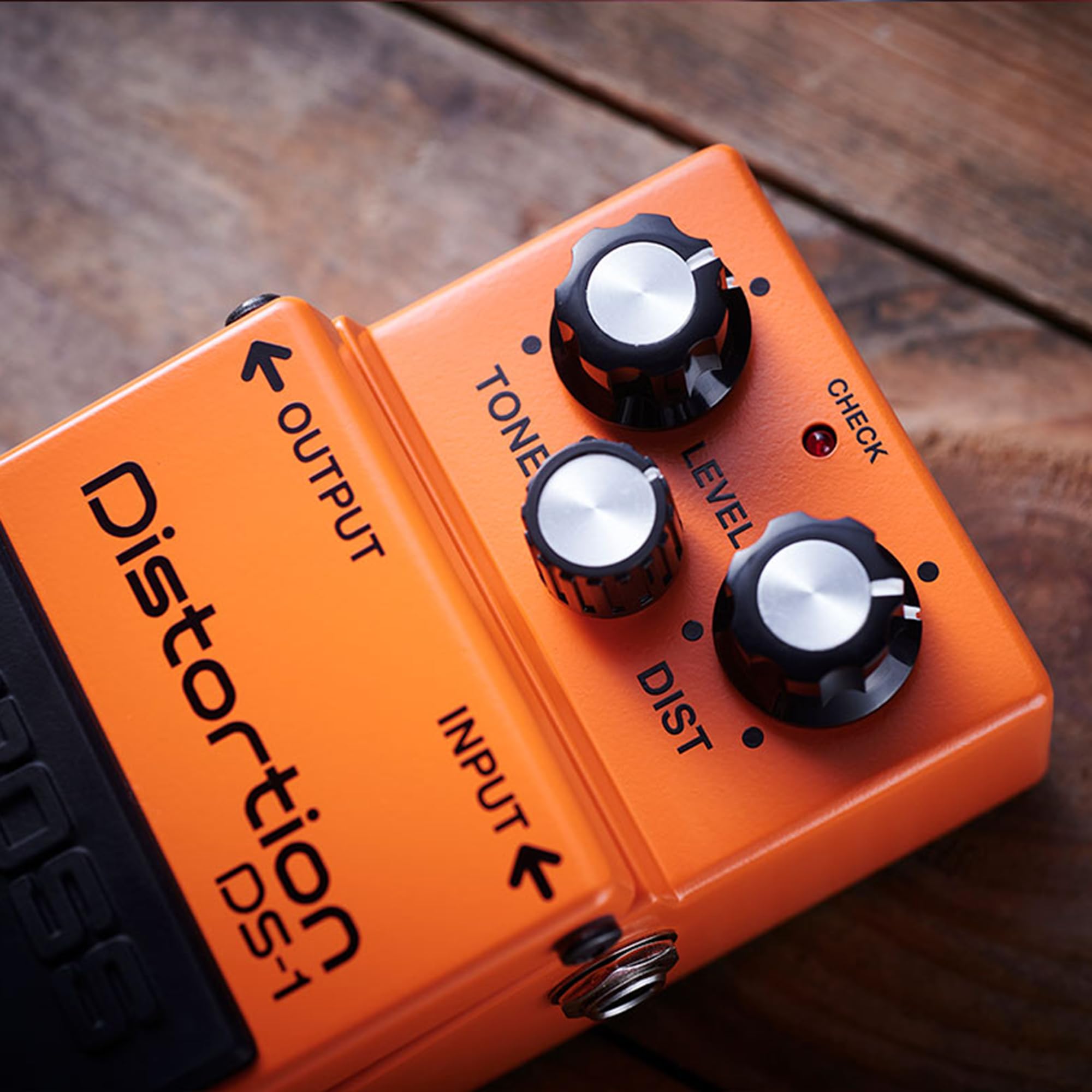 Foto 6 | Paquete De Pedales De Distorsión Boss Ds-1 Con Fuente De Alimentación Y Cables - Venta Internacional.