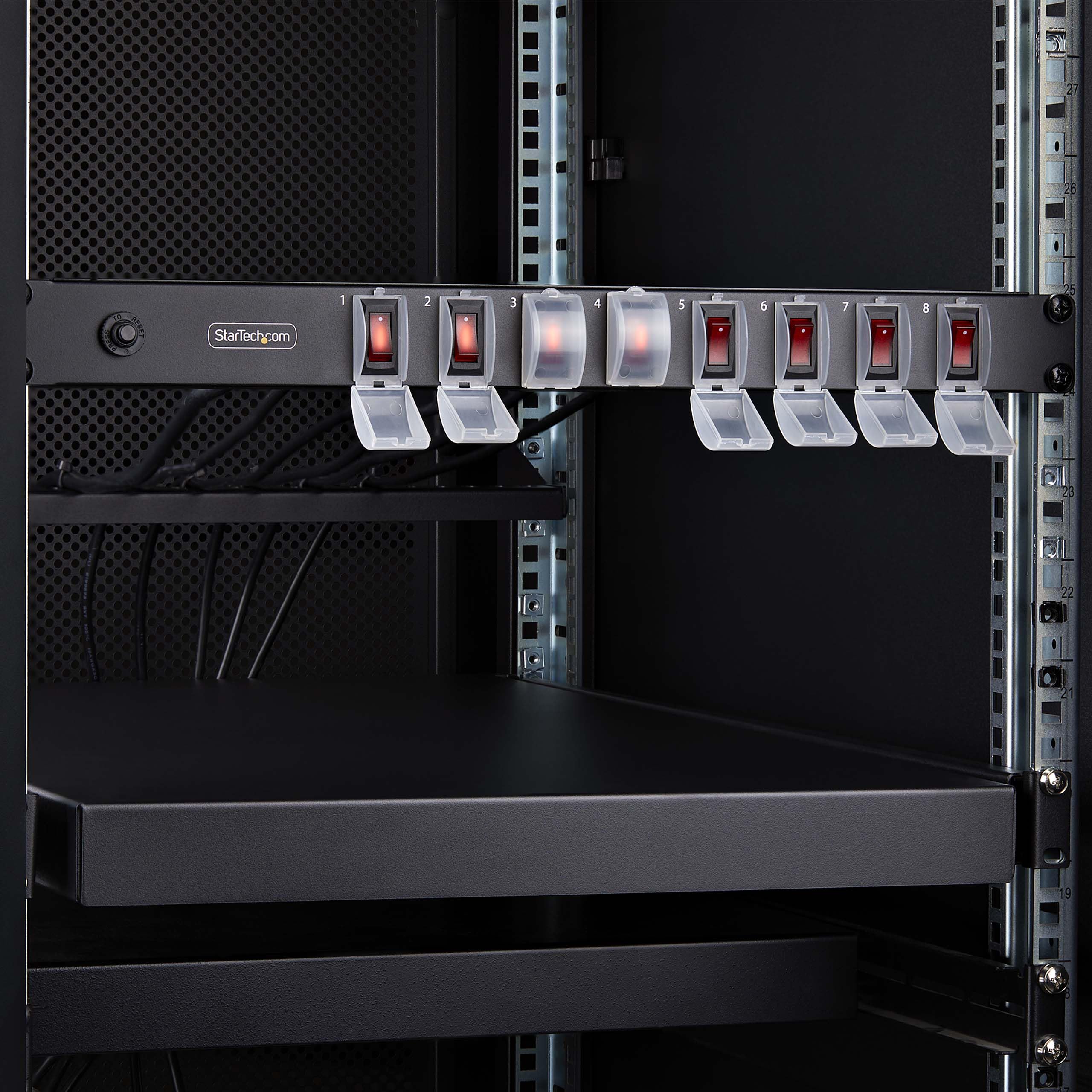 Foto 5 | Powerstrip Startech.com Pdu De Montaje En Rack De 8 Salidas, 1u, 15 A - Venta Internacional.