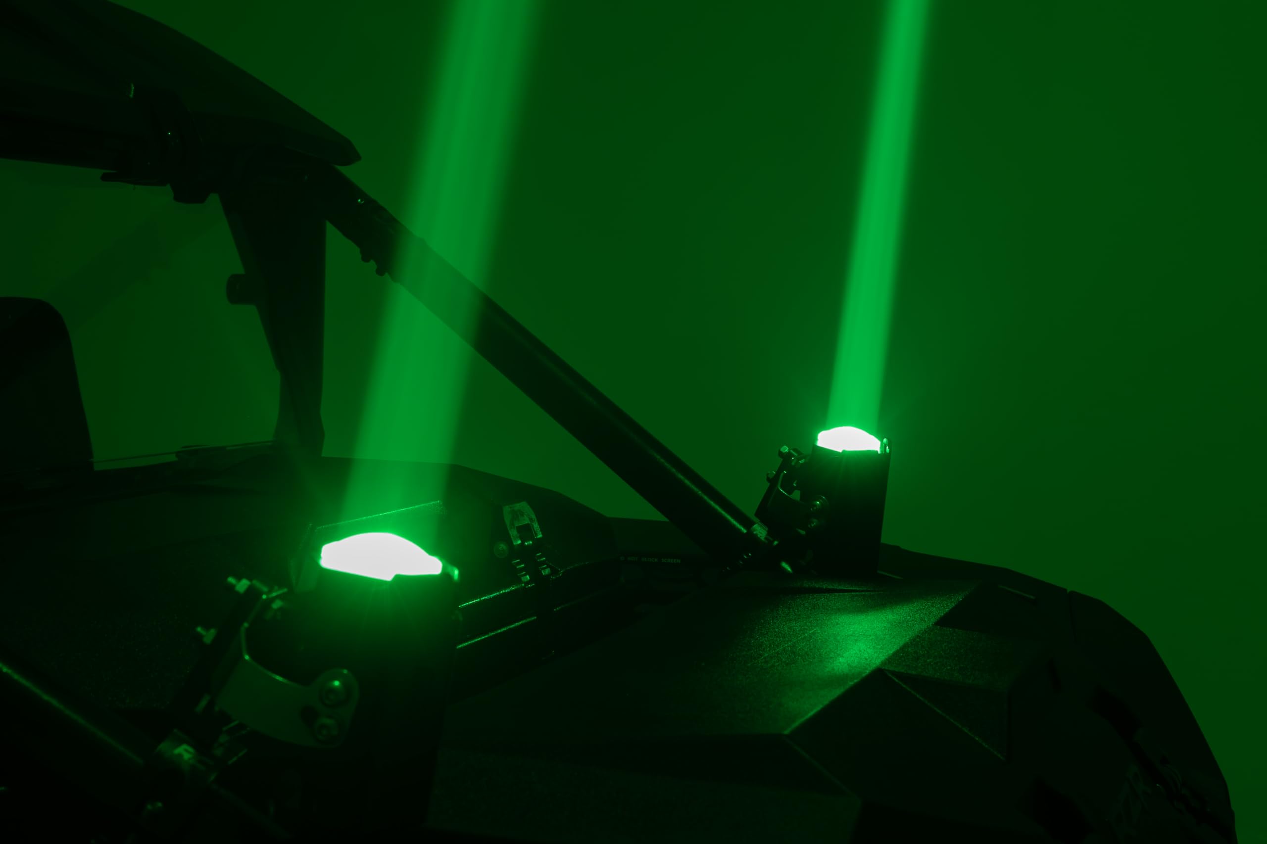 Foto 2 pulgar | Kit De Luces Rough Country Laser Whip Con Mando Utv/atv 78870 - Venta Internacional.