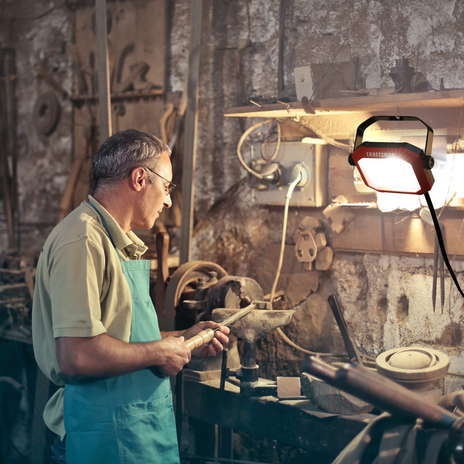 Foto 7 | Lámpara De Trabajo Craftsman, 1100 Lúmenes, 4000 K, Led, Inclinable, Portátil - Venta Internacional.