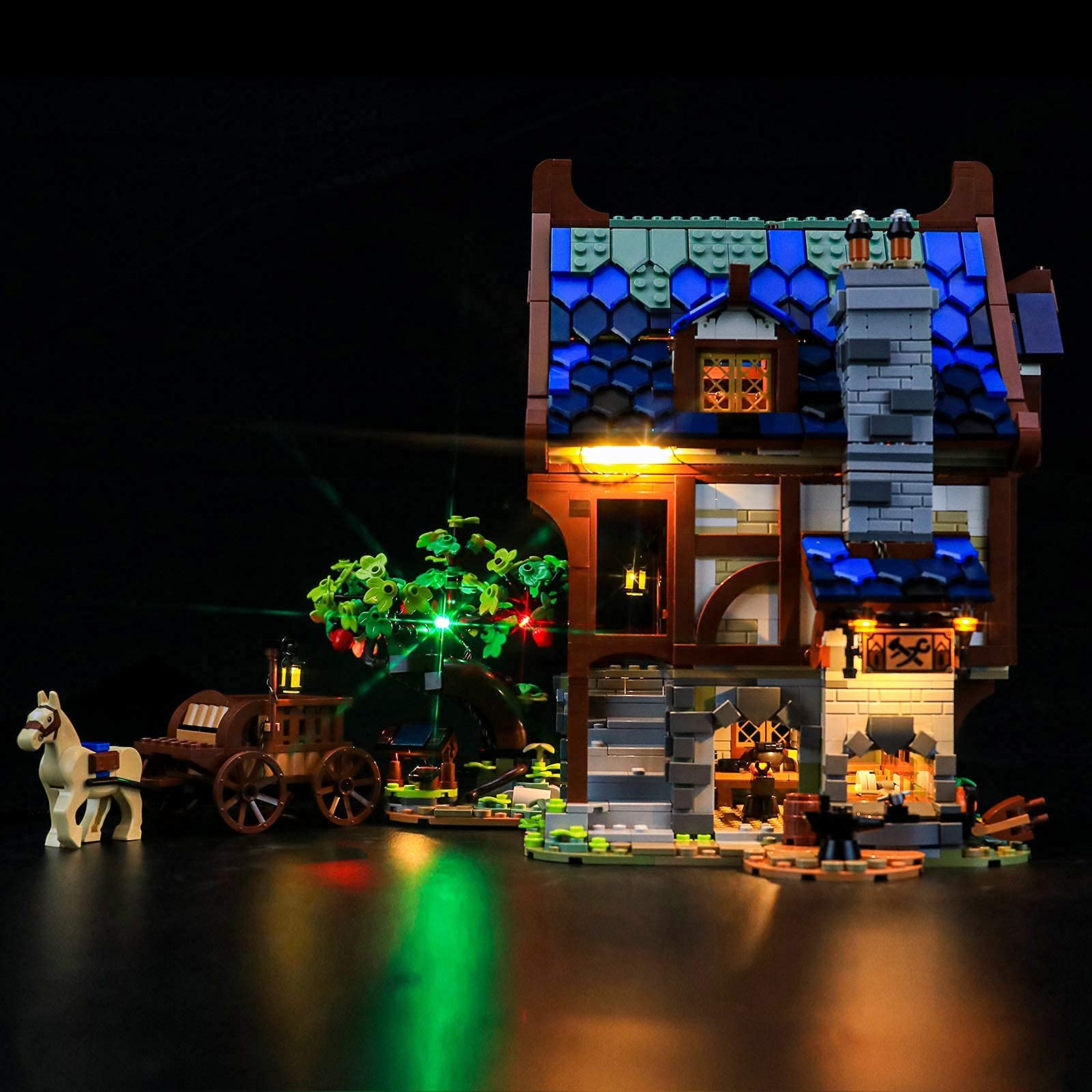 Foto 2 | Kit De Iluminación Led Briksmax Para Lego 21325 Medieval Blacksmith - Venta Internacional.