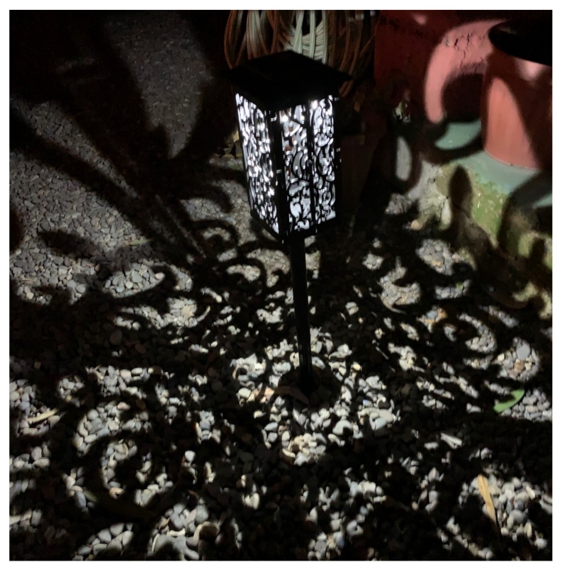 Foto 2 pulgar | Paquete De Luces Solares Para Jardín, 2 Led, Impermeables, Autonomía De 6 A 8 Horas - Venta Internacional.