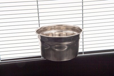 Foto 3 | Cage Bowl Lixit Quick Lock Para Animales Pequeños, 600 Ml, Acero Inoxidable - Venta Internacional.
