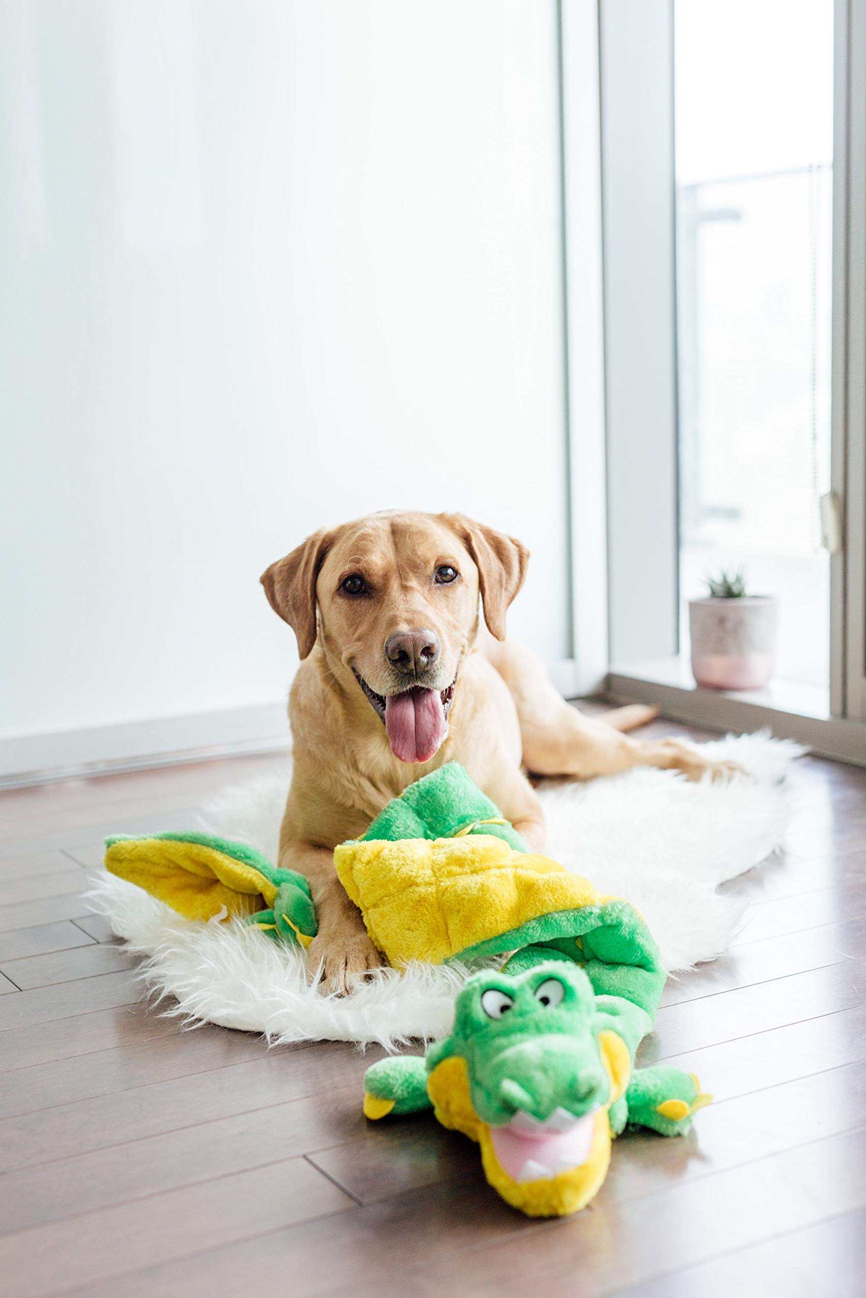 Foto 7 pulgar | Juguete Para Perros Outward Hound Squeaker Matz Plush Gator Xxl - Venta Internacional.