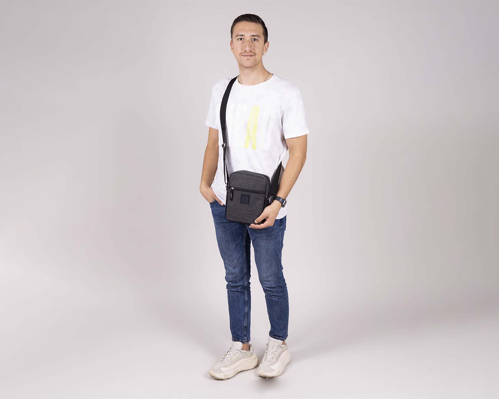 Foto 9 pulgar | Crossbody 1818 Hop Negro