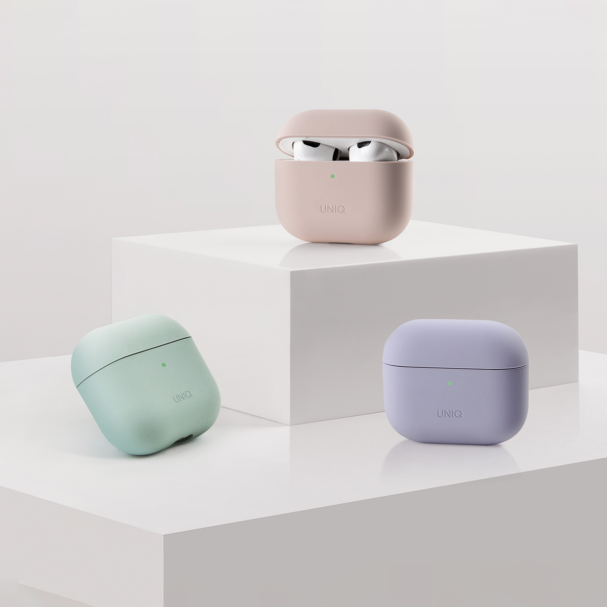 Foto 5 pulgar | Funda Uniq para AirPods 3ra Generación