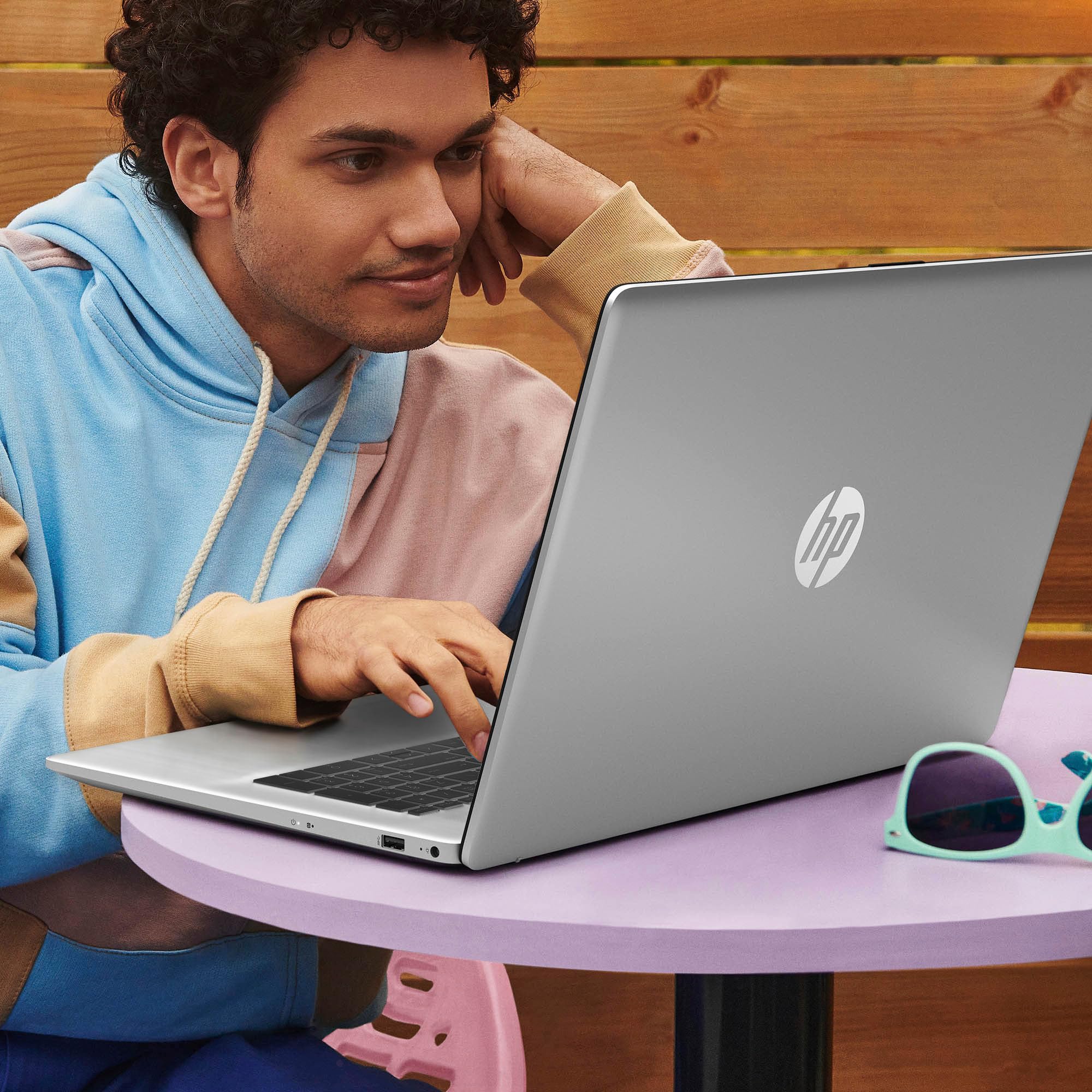Foto 4 | Portátil Hp 17 Flagship Intel Core I3-1215u De 16 Gb De Ram Y 1 Tb Ssd - Venta Internacional.