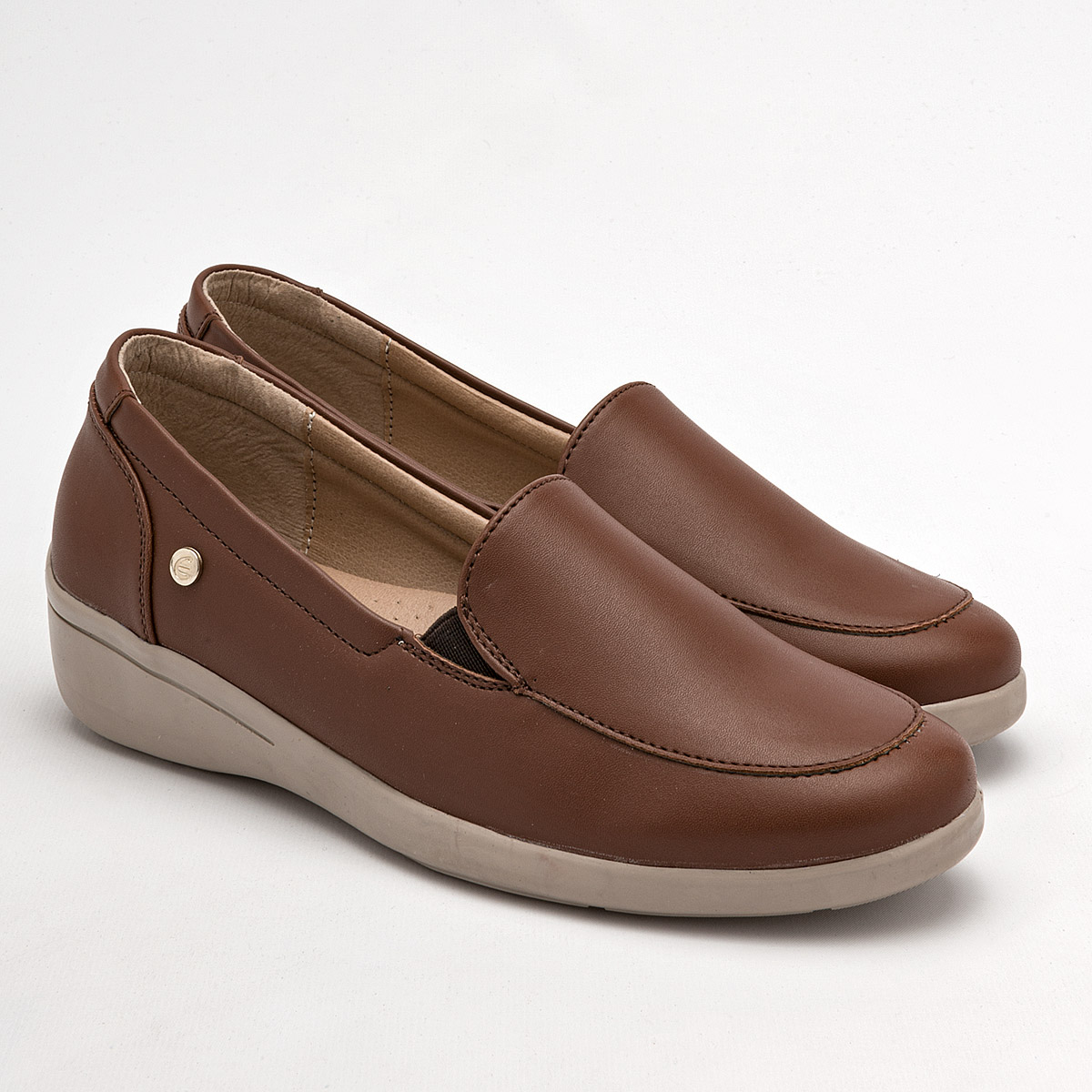 Foto 3 pulgar | Etnia Zapato De Horma Cómoda Para Mujer Camel, Código 121590-e