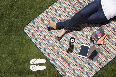 Foto 7 | Manta Y Bolsa De Pícnic Oniva Vista Para Acampar Al Aire Libre En La Playa - Venta Internacional.