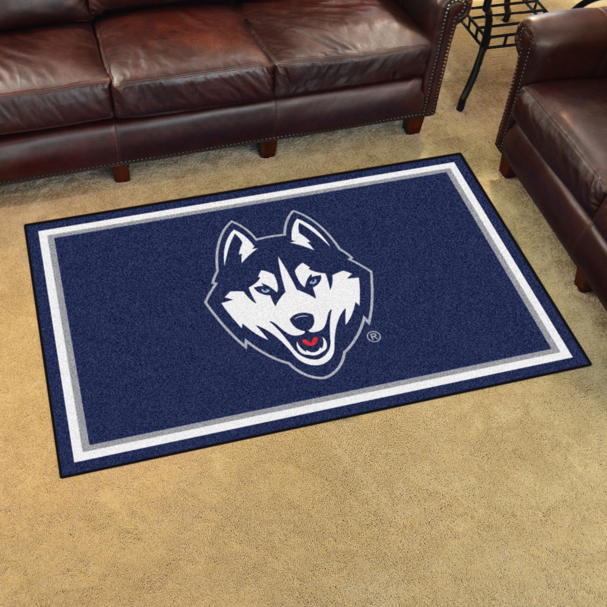 Foto 2 | Alfombra Fanmats De La Universidad De Connecticut, 120 Cm X 180 Cm - Venta Internacional.