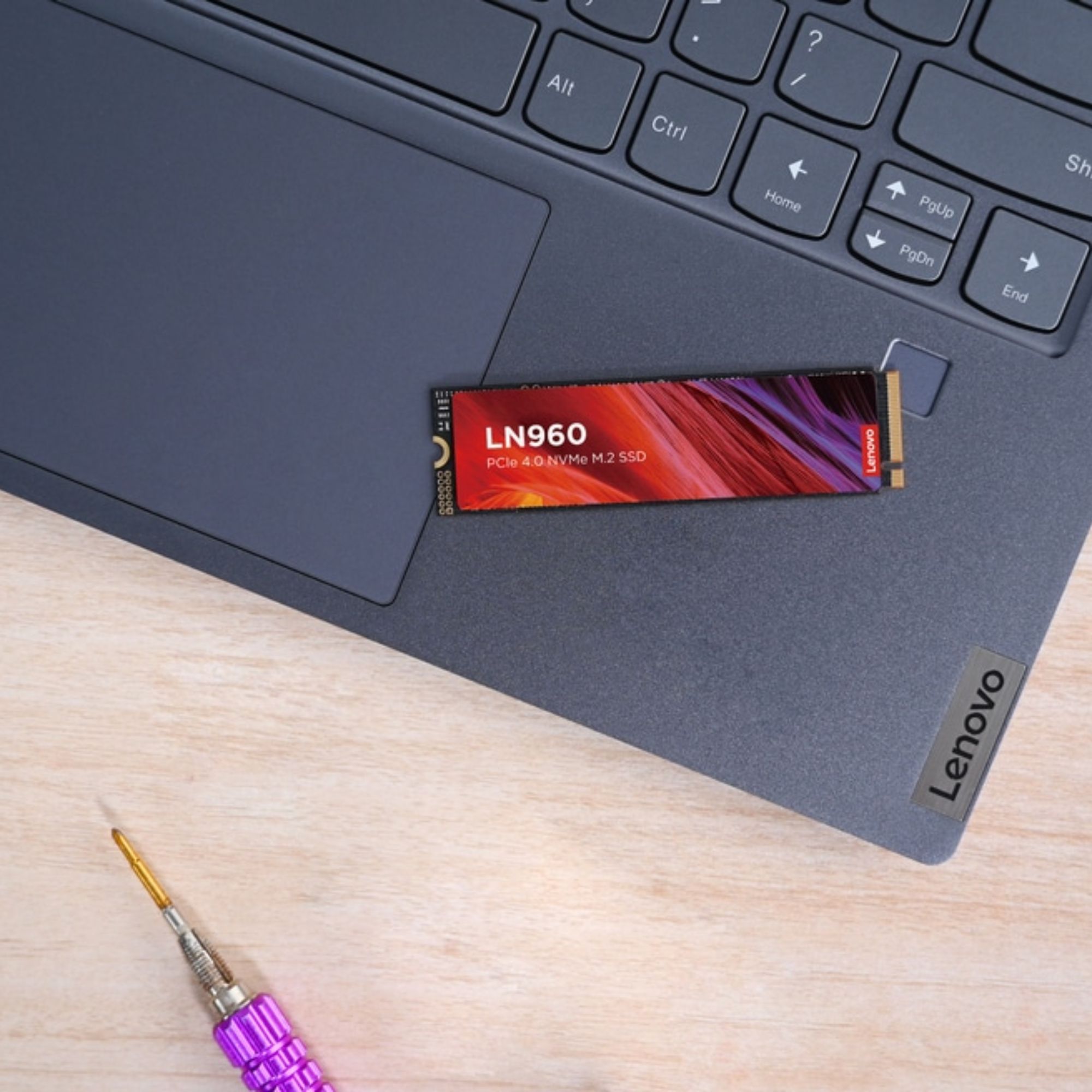 Foto 4 | Unidad De Estado Sólido Lenovo Ln960 De 512 Gb, M2 2280, Nvme Pcie Gen 4x4, 7400/6500 Mb/s