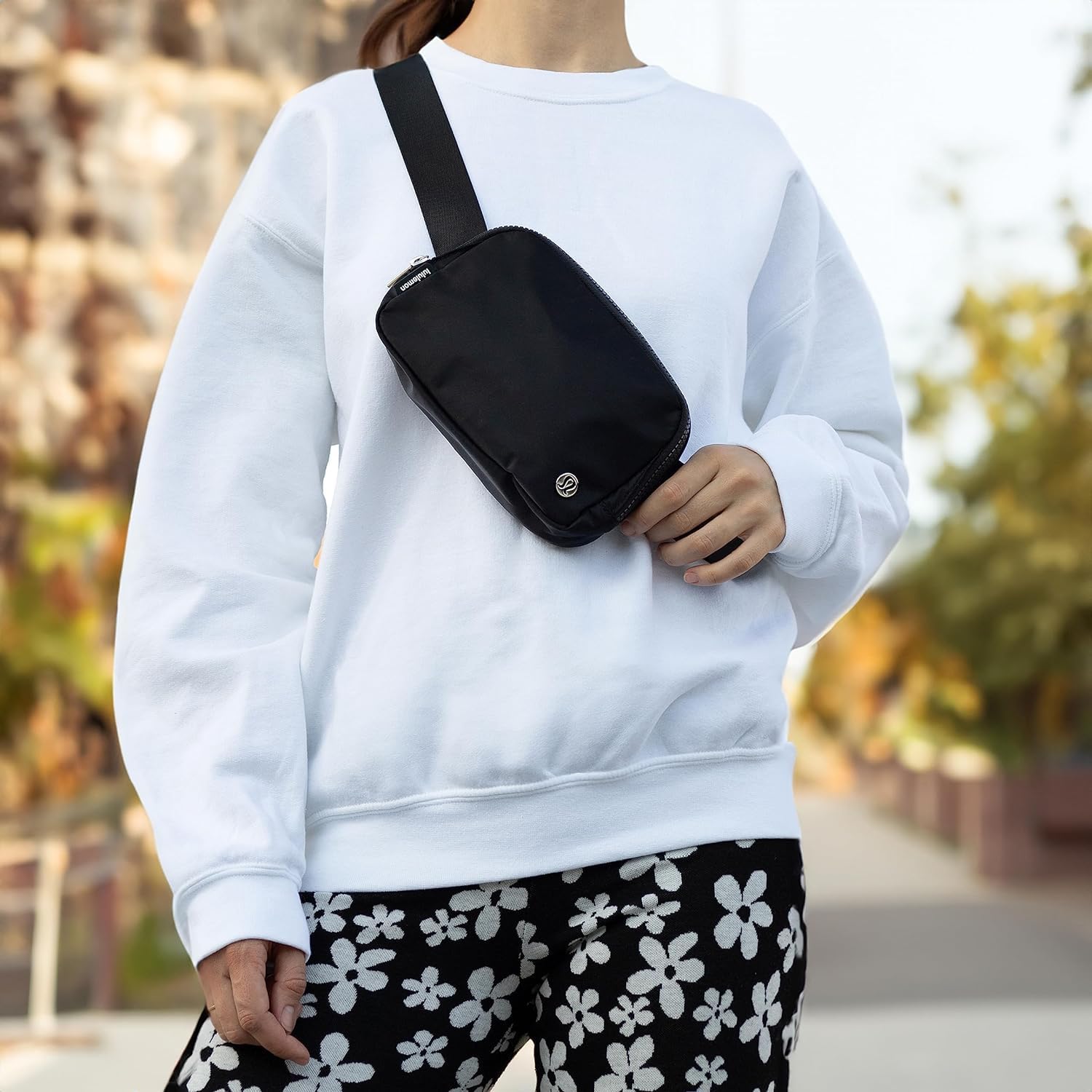 Foto 4 pulgar | Riñonera Lululemon Everywhere Lu9b78s Crossbody Negra - Venta Internacional.