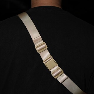 Foto 6 | Mochila Bandolera Pequeña Inok M-12, Antirrobo, Impermeable Y Ligera Para Hombre/mujer, Cangurera Color Beige 500 Ml