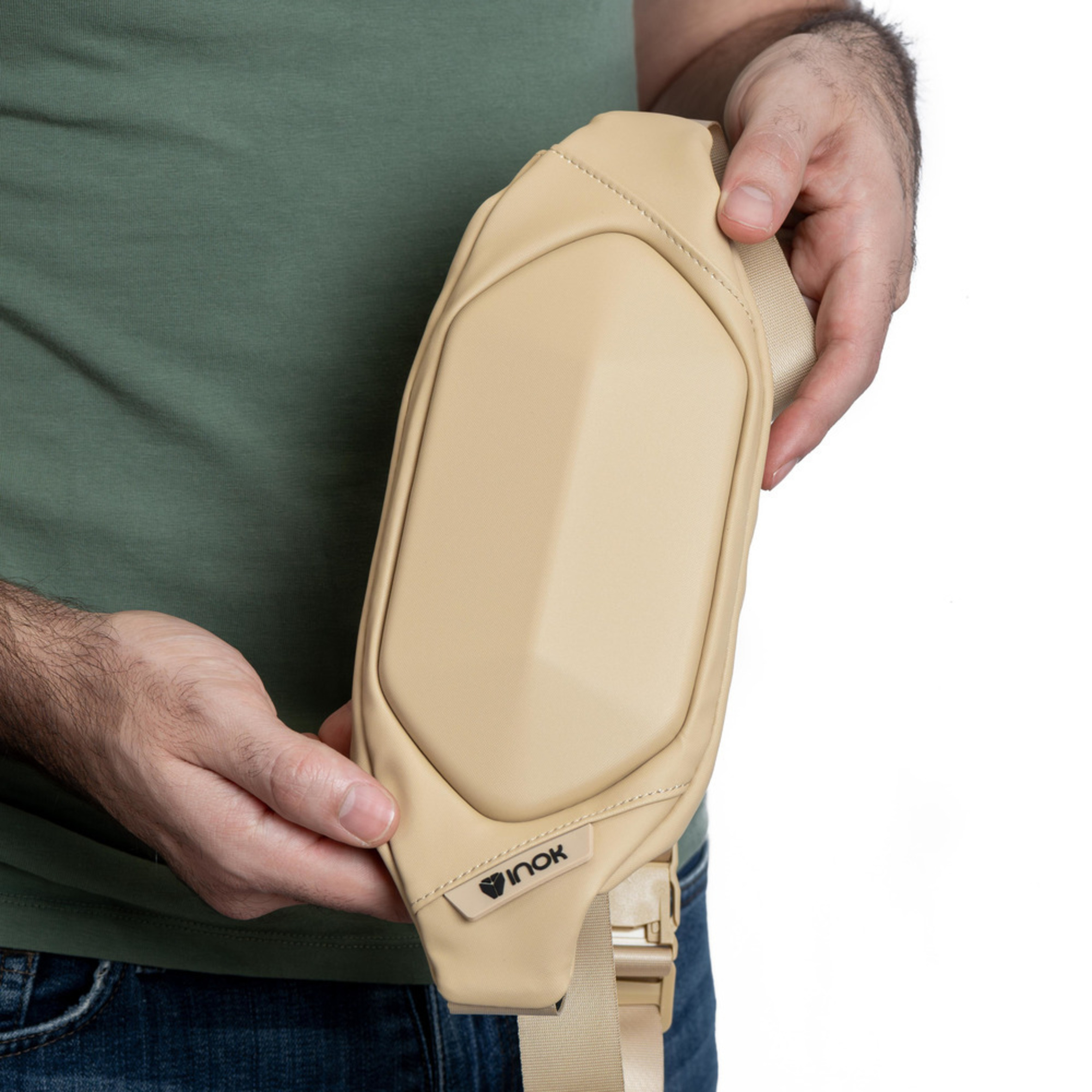 Foto 9 pulgar | Mochila Bandolera Pequeña Inok M-12, Antirrobo, Impermeable Y Ligera Para Hombre/mujer, Cangurera Color Beige 500 Ml