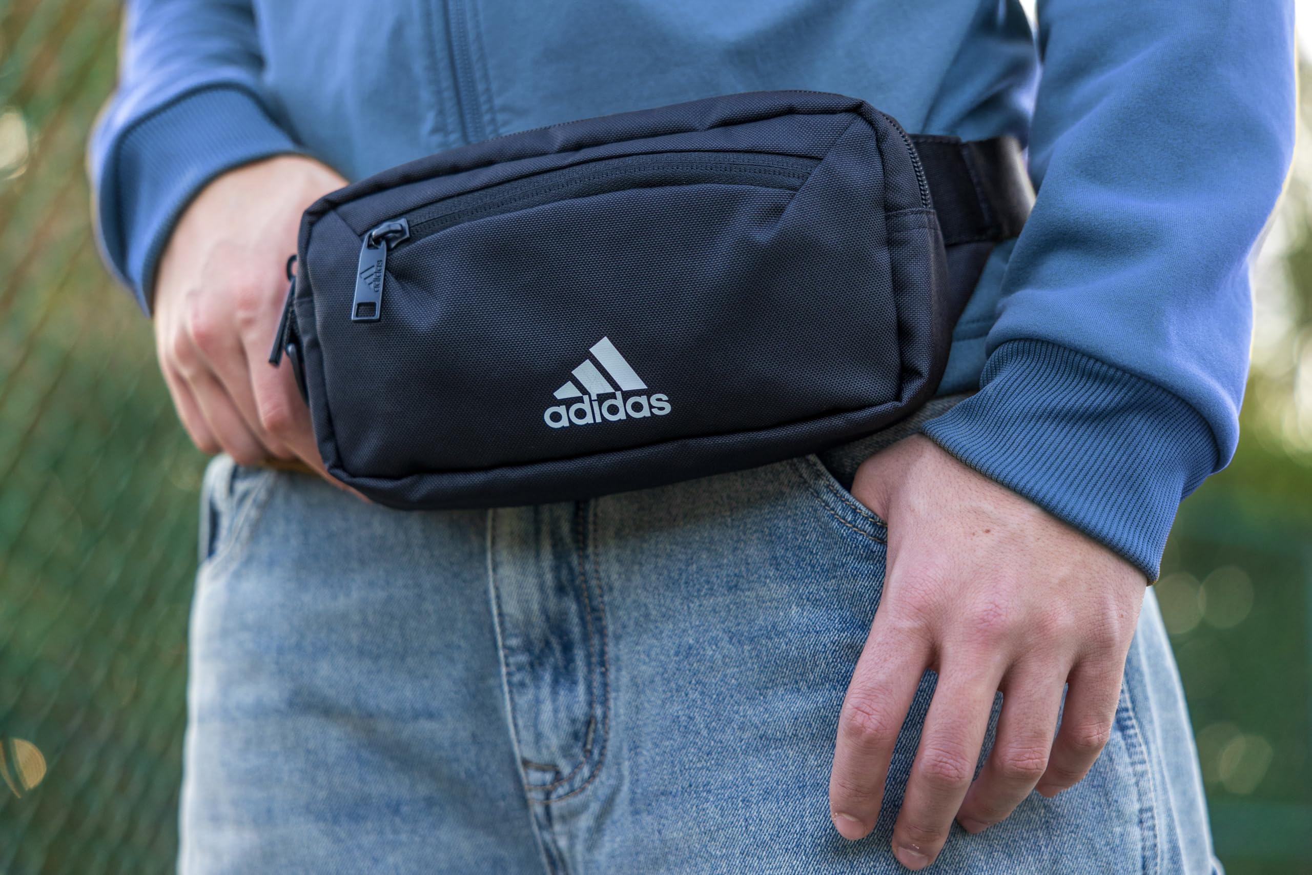 Foto 6 | Riñonera Bandolera Adidas Must Have 2.0 Negra - Venta Internacional.