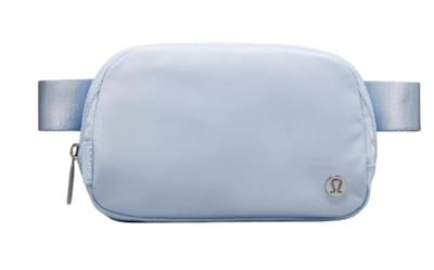Foto 1 | Riñonera Lululemon Athletica Everywhere Pastel Blue 1l - Venta Internacional.
