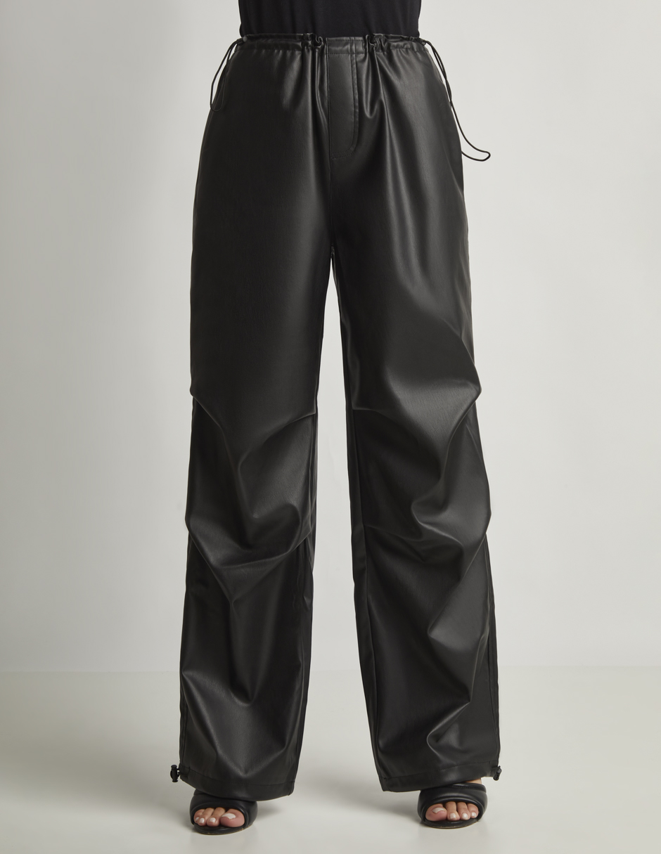 Pantalón Devendi Color Negro Vinipiel Ajustable