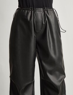 Foto 3 | Pantalón Devendi Color Negro Vinipiel Ajustable