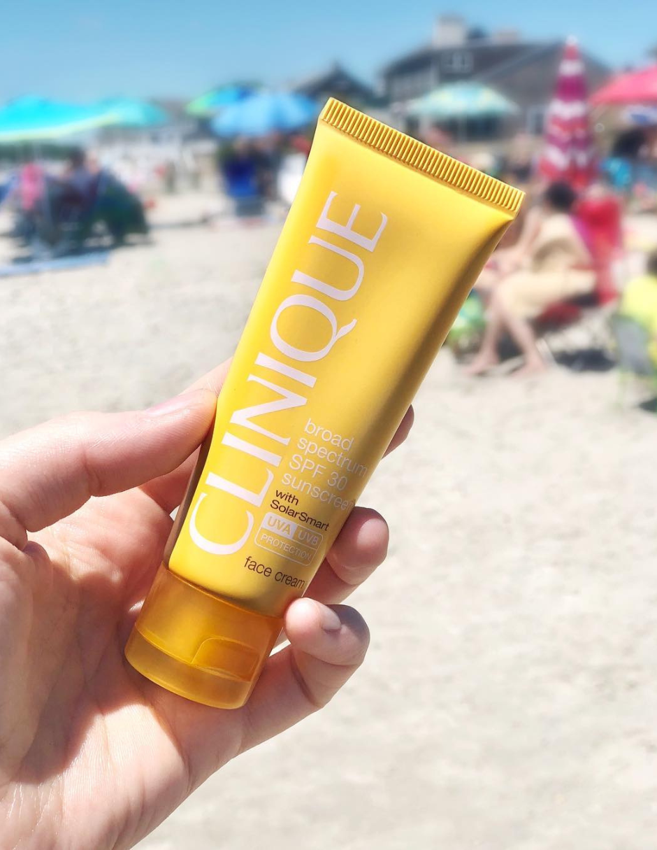 Foto 2 | Bloqueador Solar para Rostro Spf 50 50ml Clinique