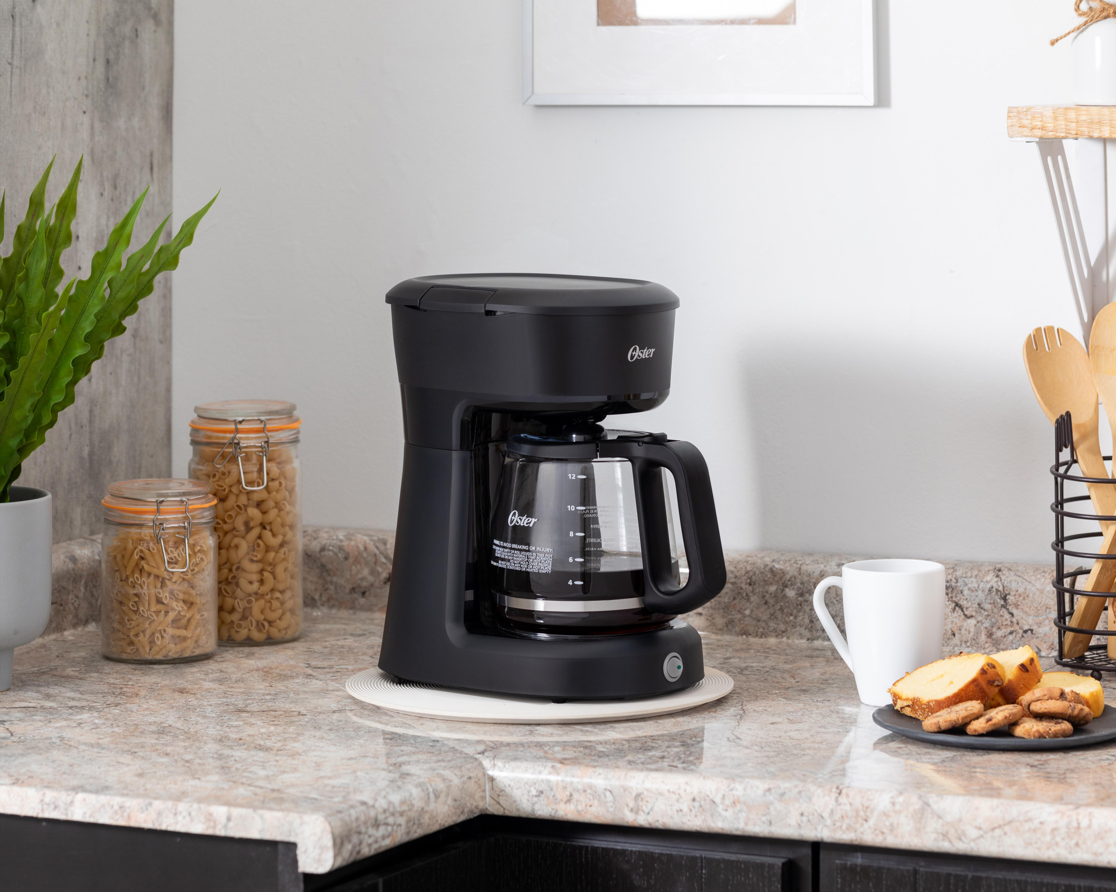 Cafetera Oster 12 Tazas Programable $569