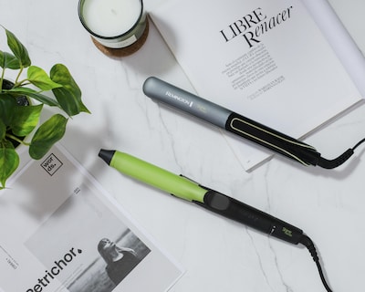 Foto 7 | Combo de Alaciadora y Tenaza Remington Shine Therapy con Infusión de Aguacate y Macadamia