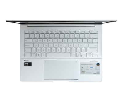 Foto 5 | Laptop Asus Zenbook 14 Pulgadas Windows 11 Intel Core Ultra 7 16 GB RAM 1 TB SSD Plateada con Funda