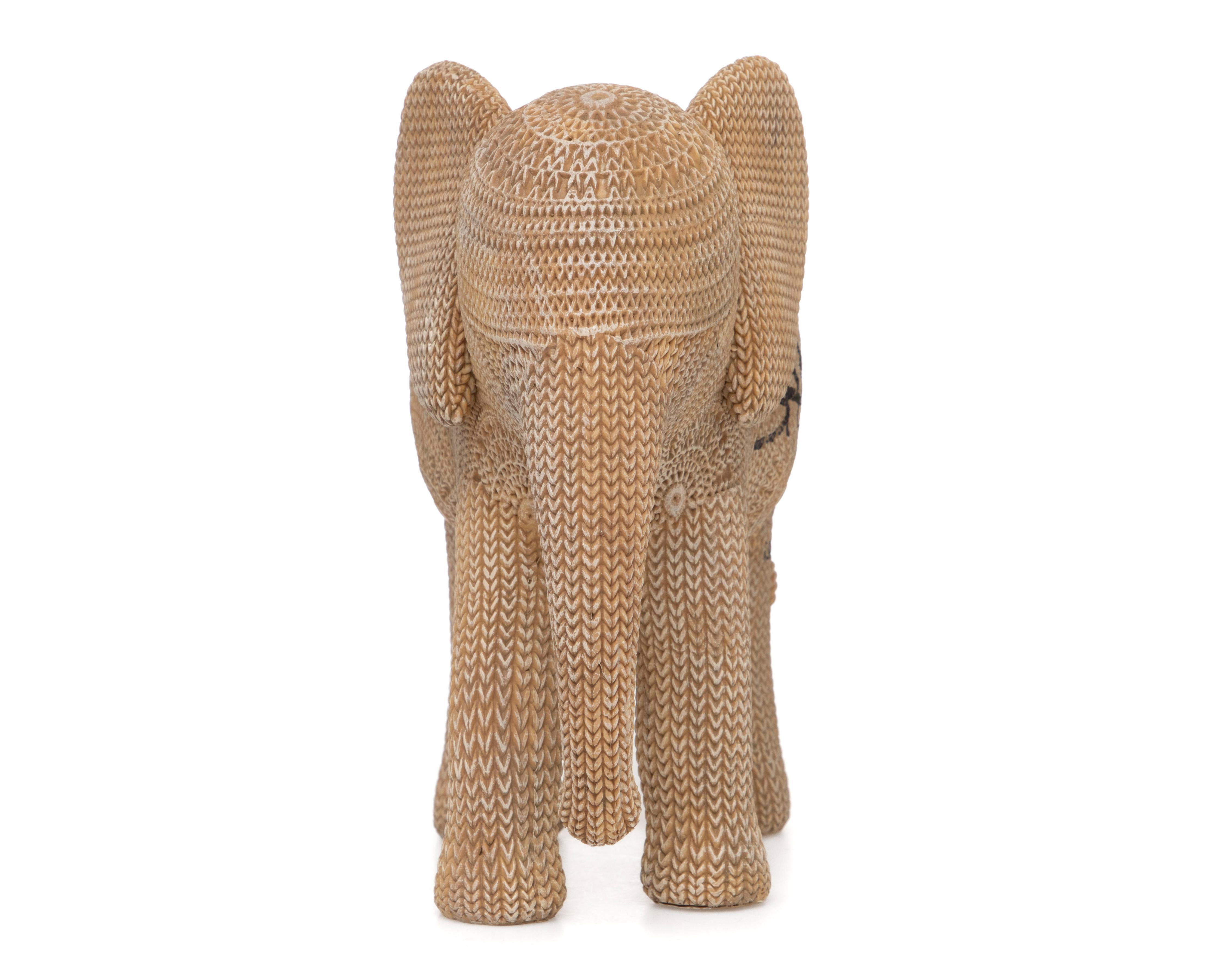 Foto 4 pulgar | Escultura de Elefante Marco de Resina