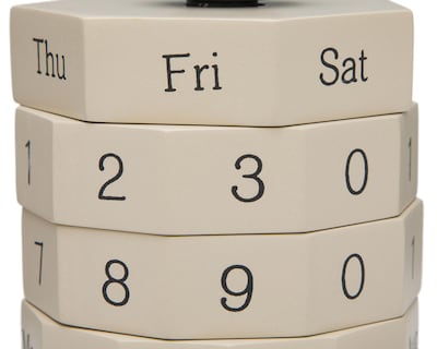 Foto 4 | Figura Decorativa de Calendario Alfa de Madera