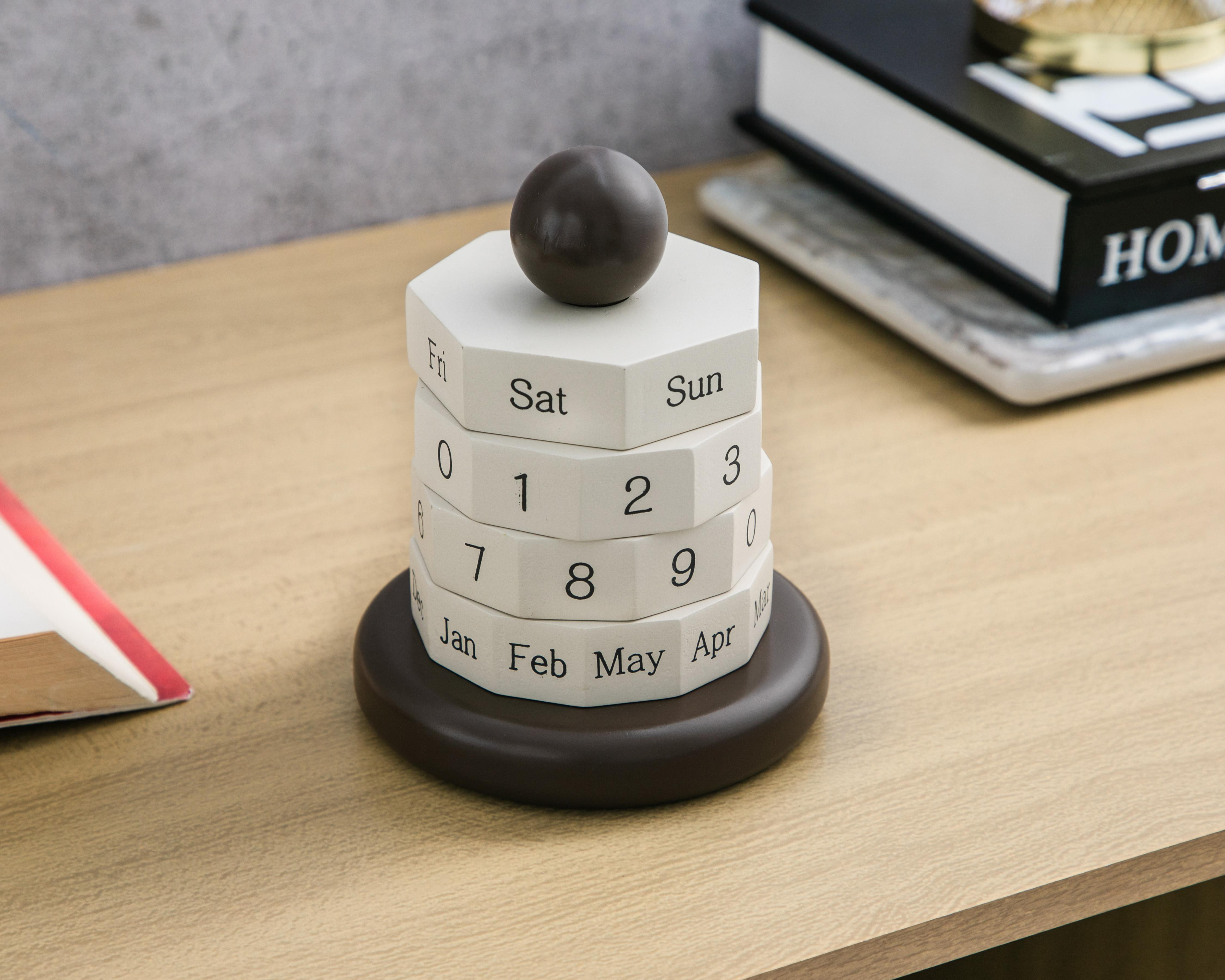 Foto 5 | Figura Decorativa de Calendario Alfa de Madera
