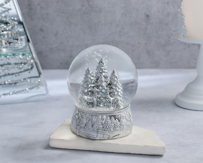 Foto 5 | Esfera de Nieve de Navidad Bosque Platino de Poliresina